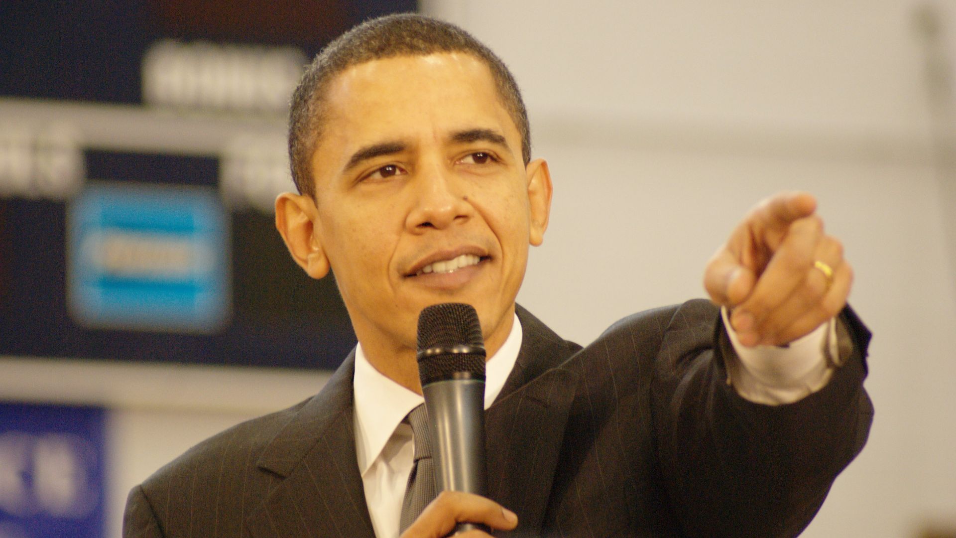 File:Barack Obama at NH.jpg