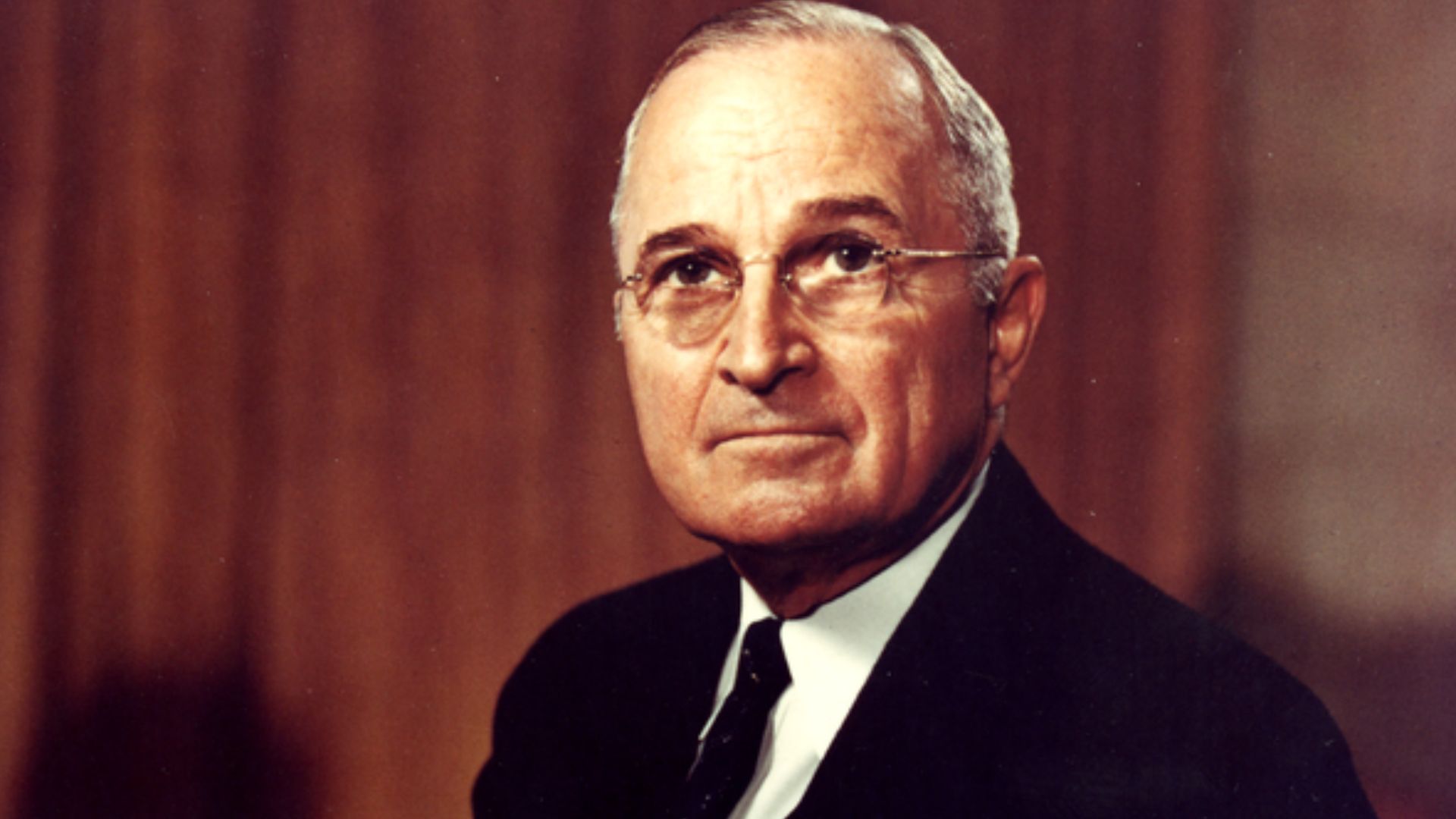 File:Harry S. Truman 1952.jpg