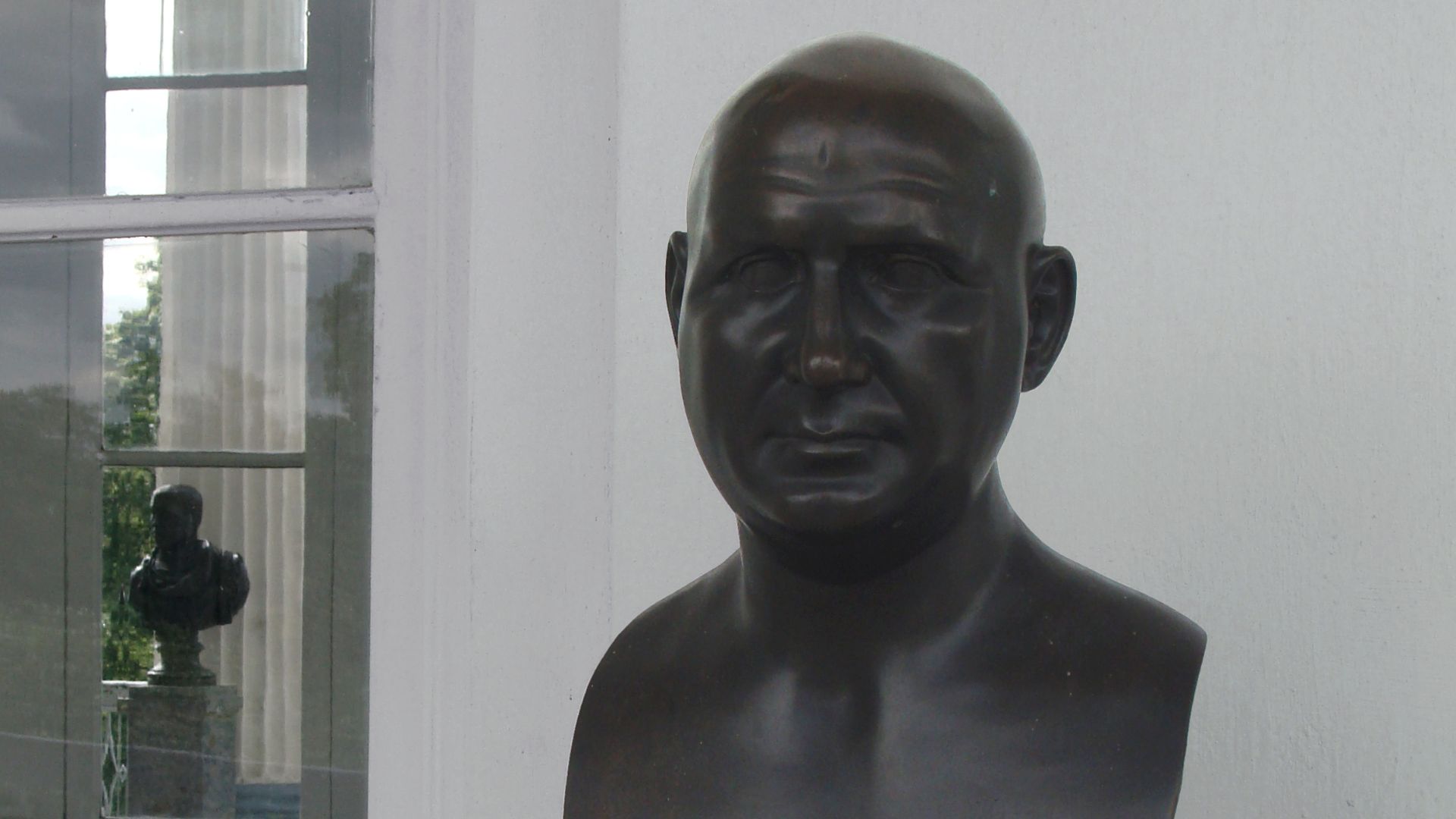 File:FR Carskie Siolo, Galeria Camerona, 2013.08.10, fot. I. Nowicka (11) corr2.jpg