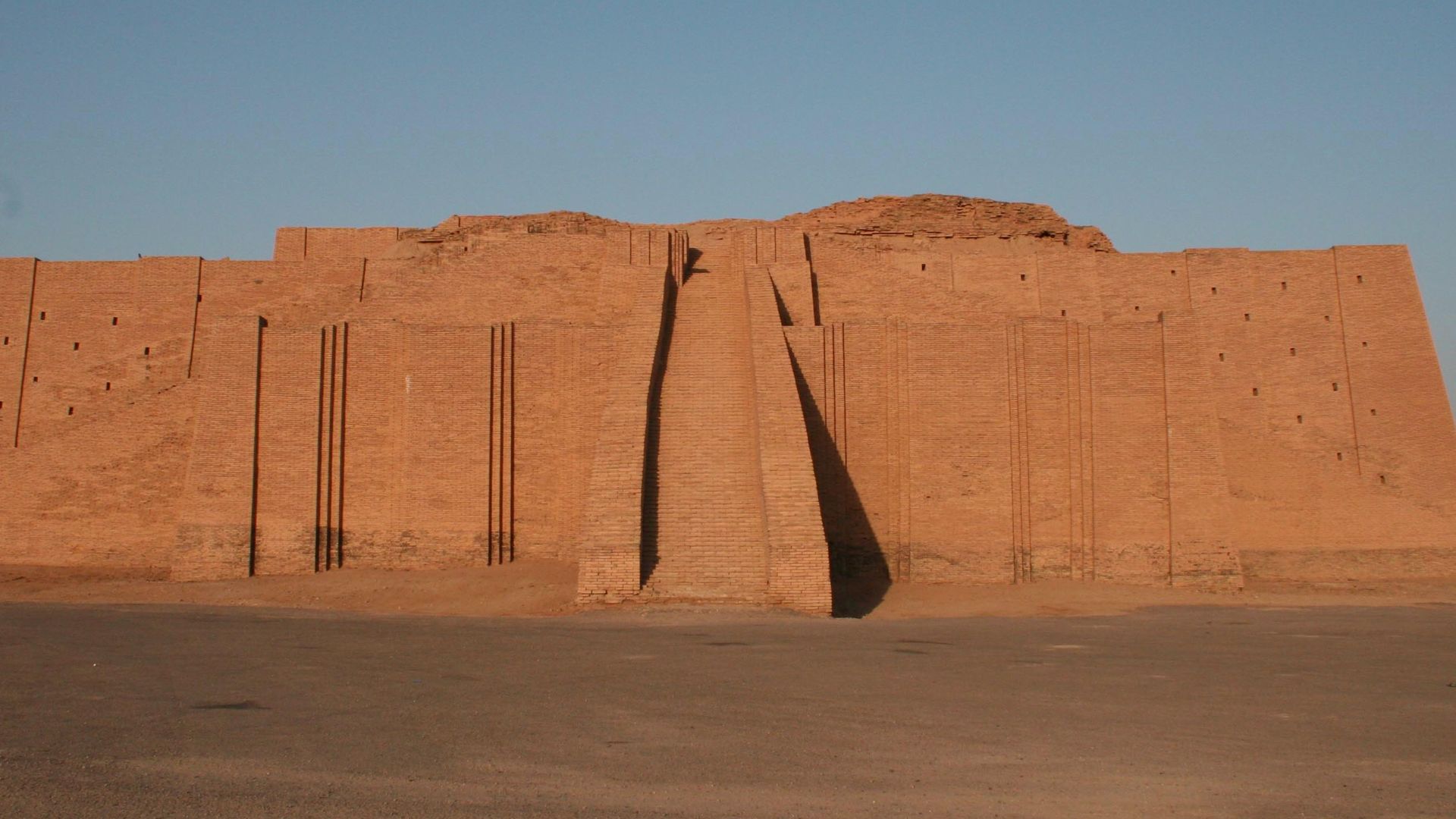 File:Ziggarat of Ur 001.jpg