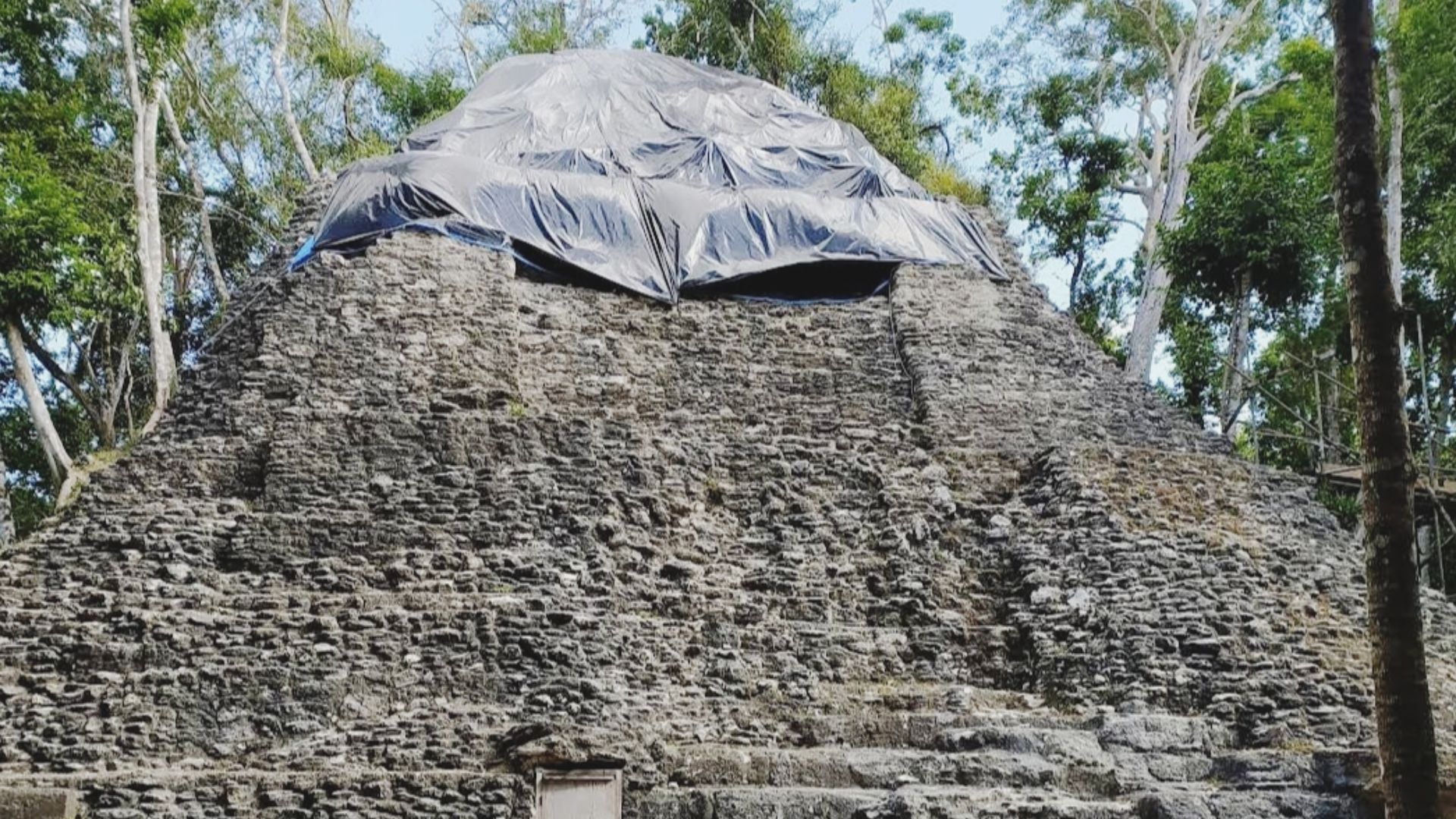 File:La Danta Petén Guatemala.jpg