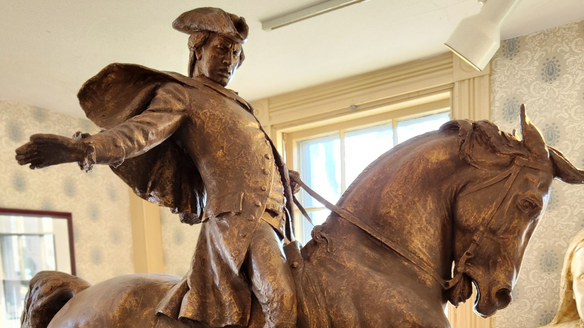 File:Paul Revere Statue Model Number 6 by Cyrus Dallin.jpg