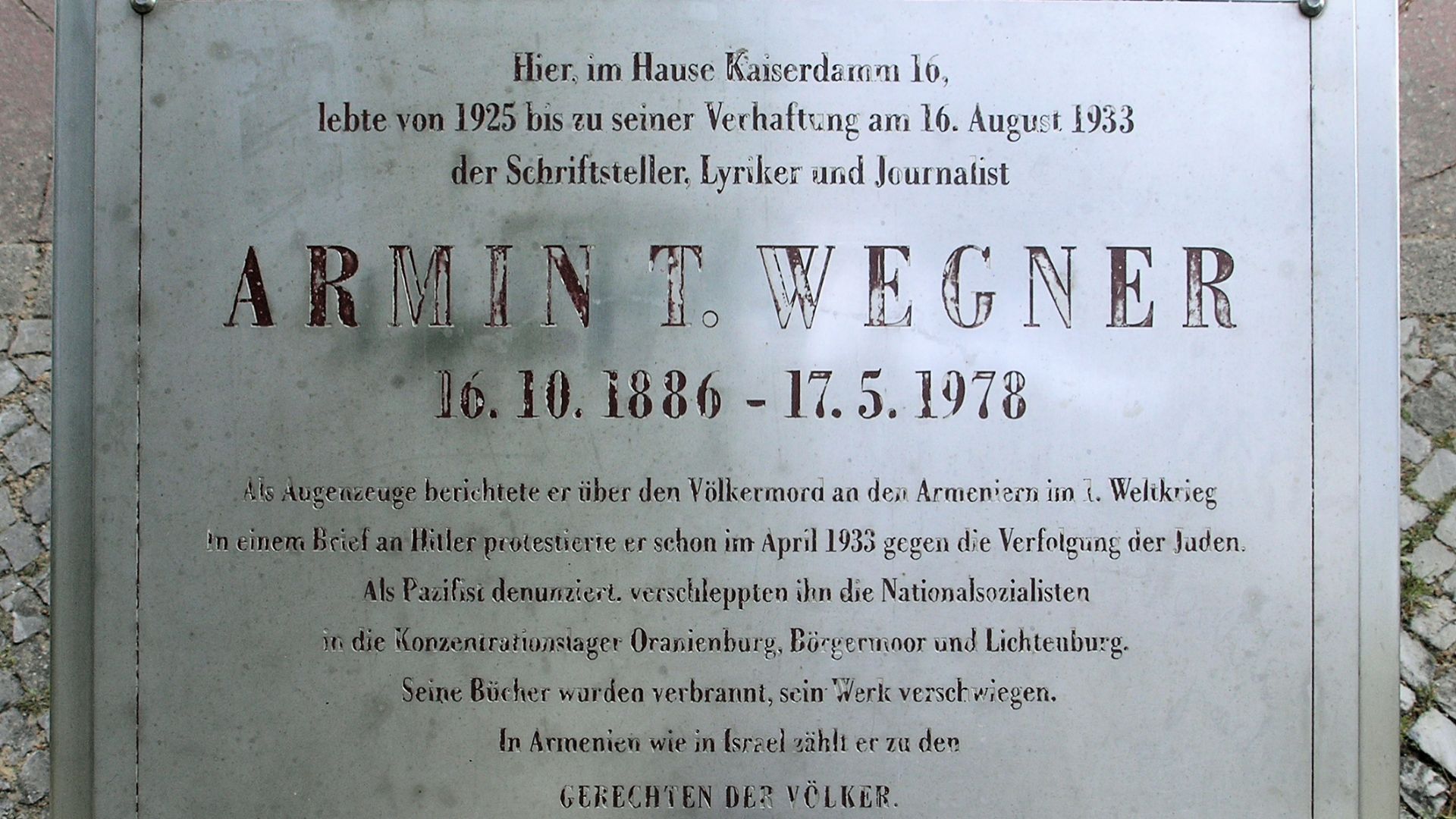 File:Gedenktafel Kaiserdamm 16 (Charl) Armin T. Wegner.JPG