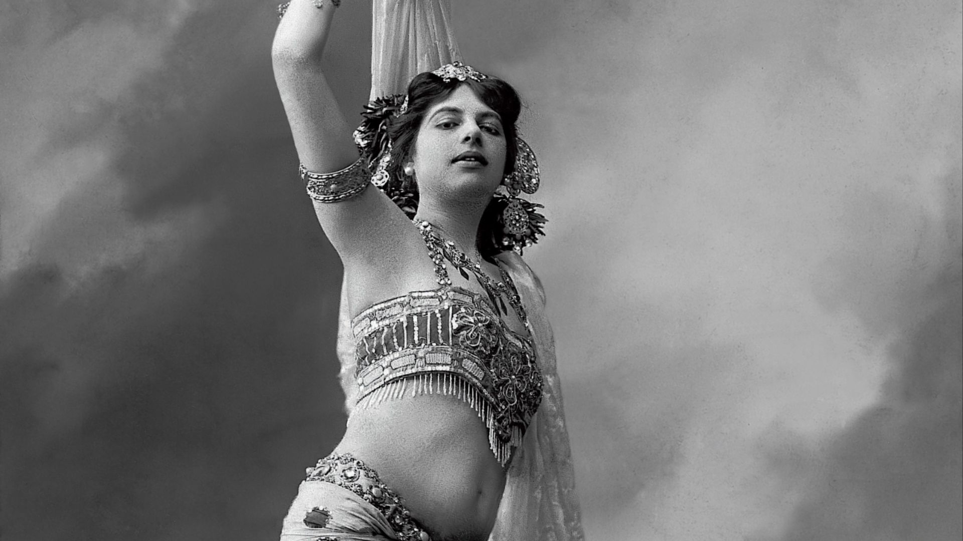 File:Mata Hari (1905).jpg