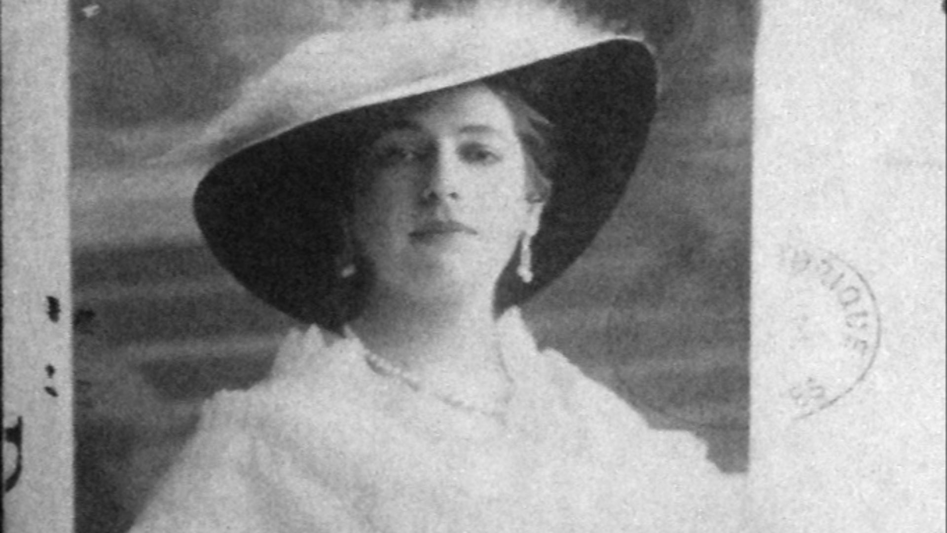 File:Mata-Hari 1915.jpg