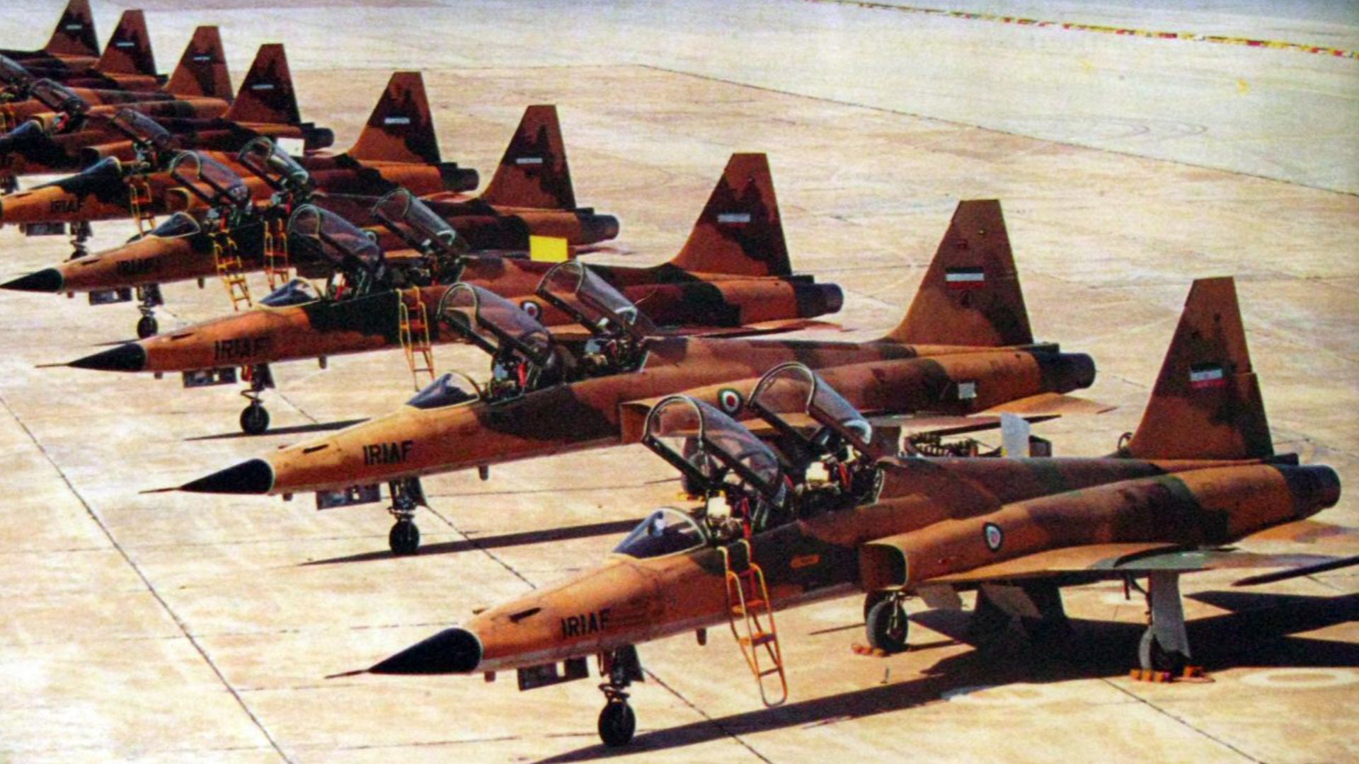 File:Iranian Northrop F-5 during Iran-Iraq war.jpg