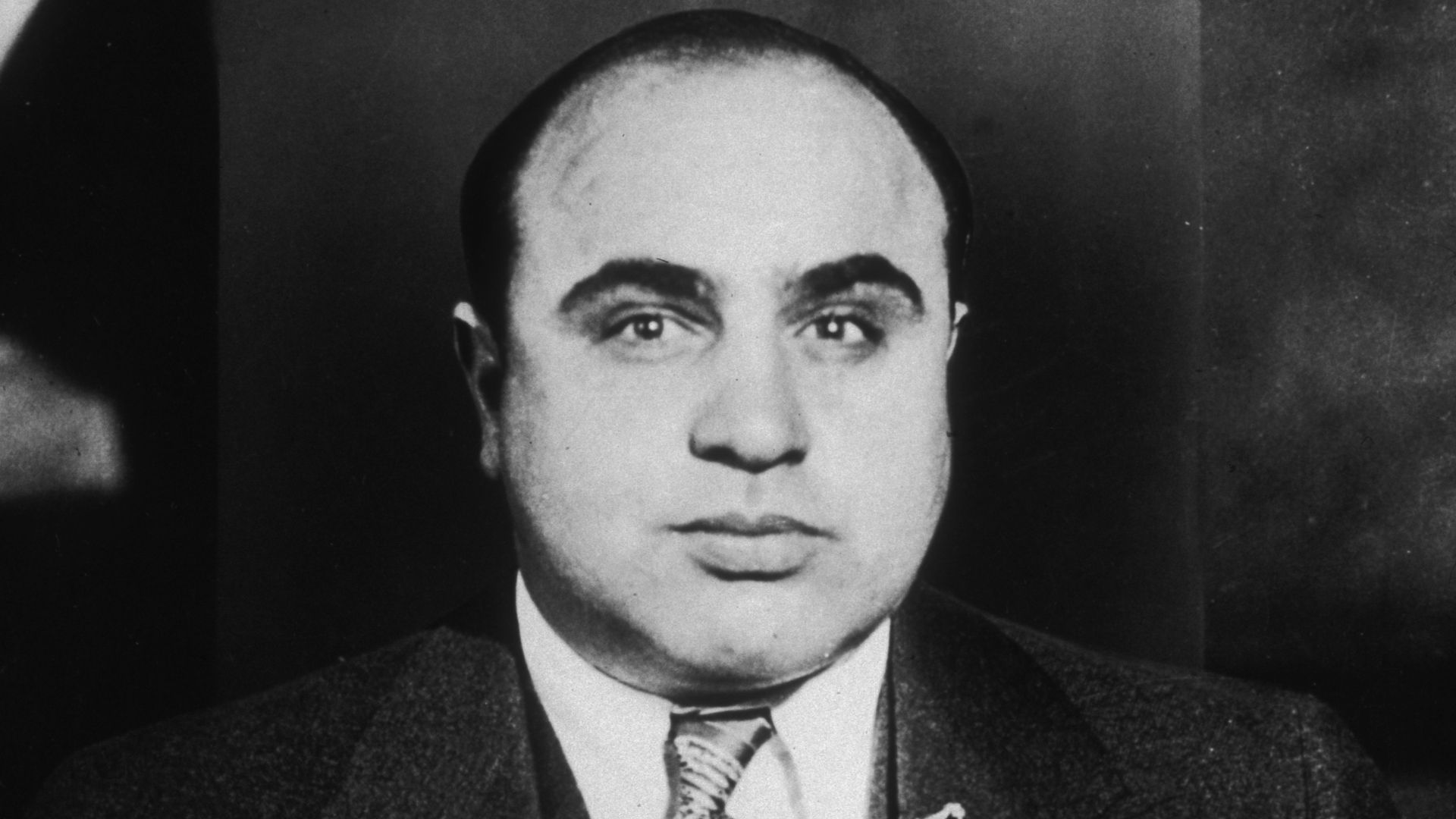 File:Al Capone-around 1935.jpg