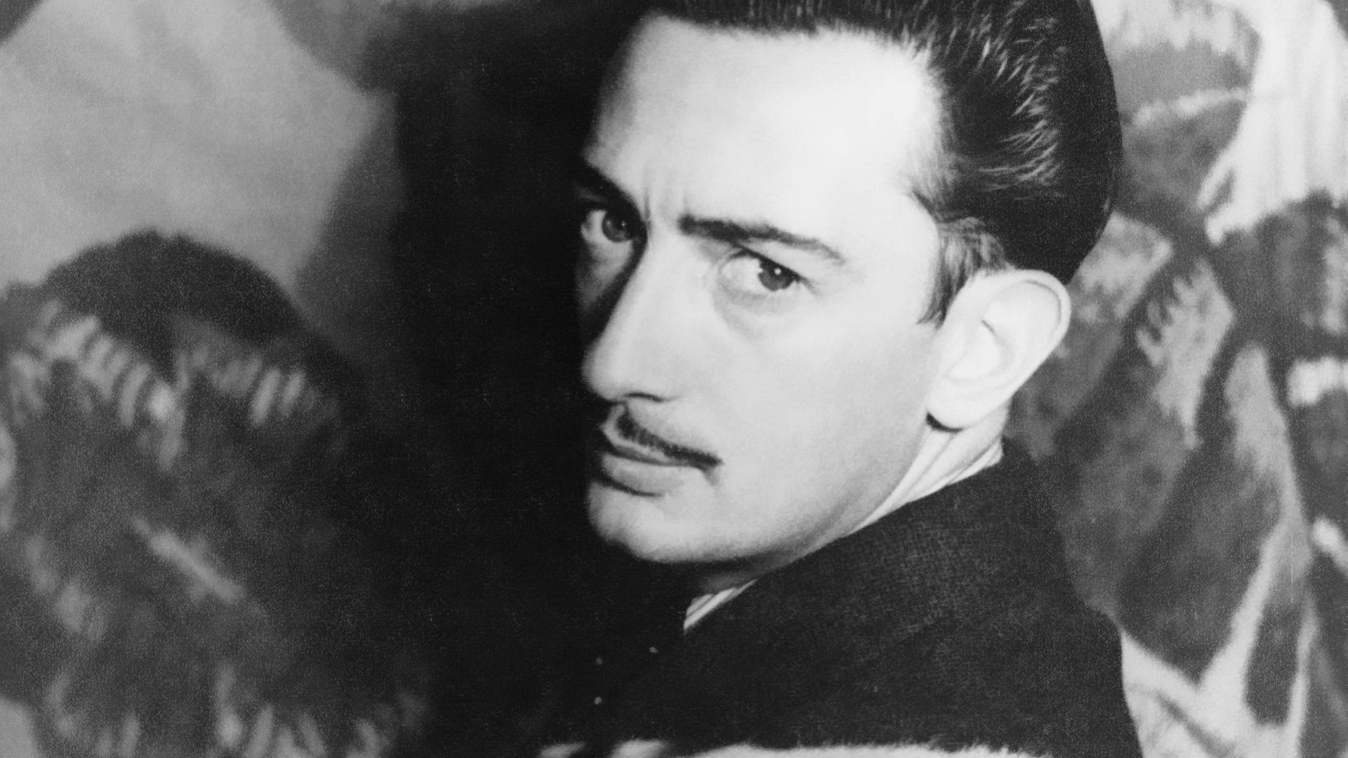 File:Salvador Dalí 1939.jpg