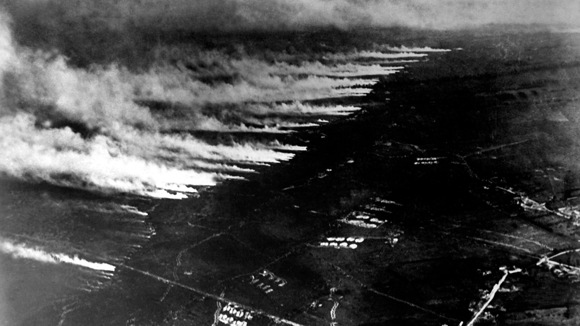 File:Flanders WWI gas attack.jpg