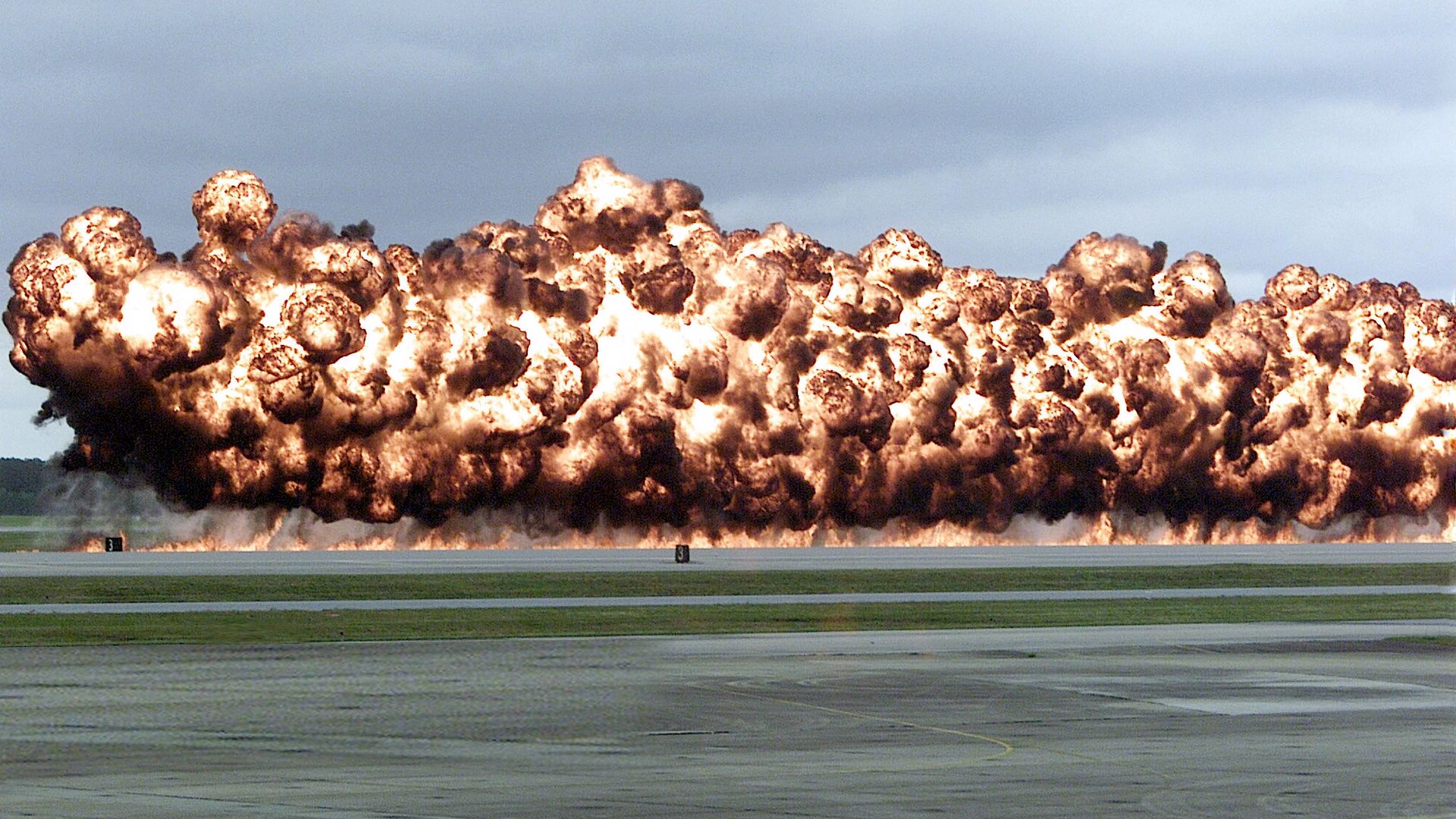 File:Simulated Napalm Airstrike.jpg