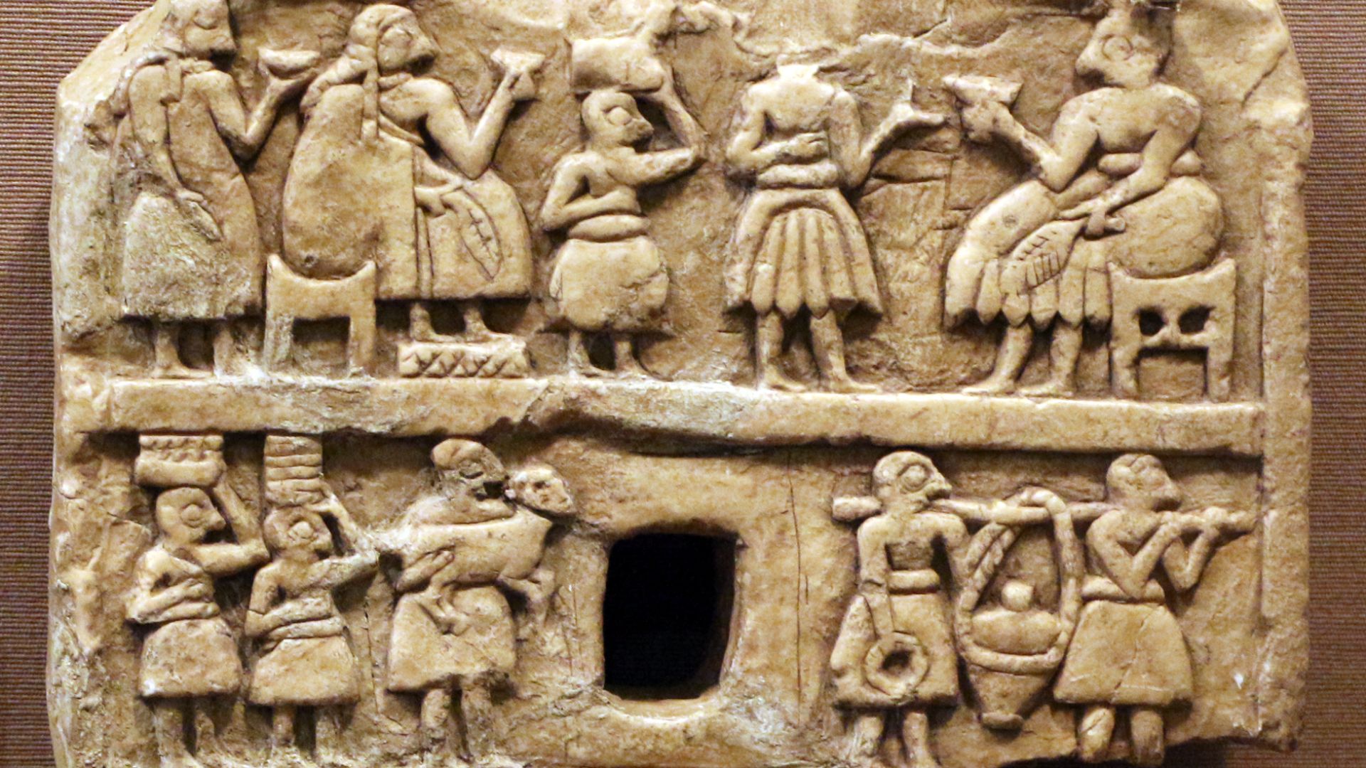 File:Mesopotamia, Periodo proto-dinastico, placca con scena di banchetto, da khafajah, 2650-2550 ac ca.jpg