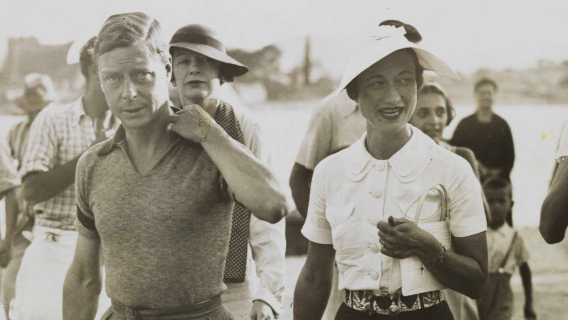 File:King Edward VIII and Mrs Simpson on holiday in Yugoslavia, 1936.jpg