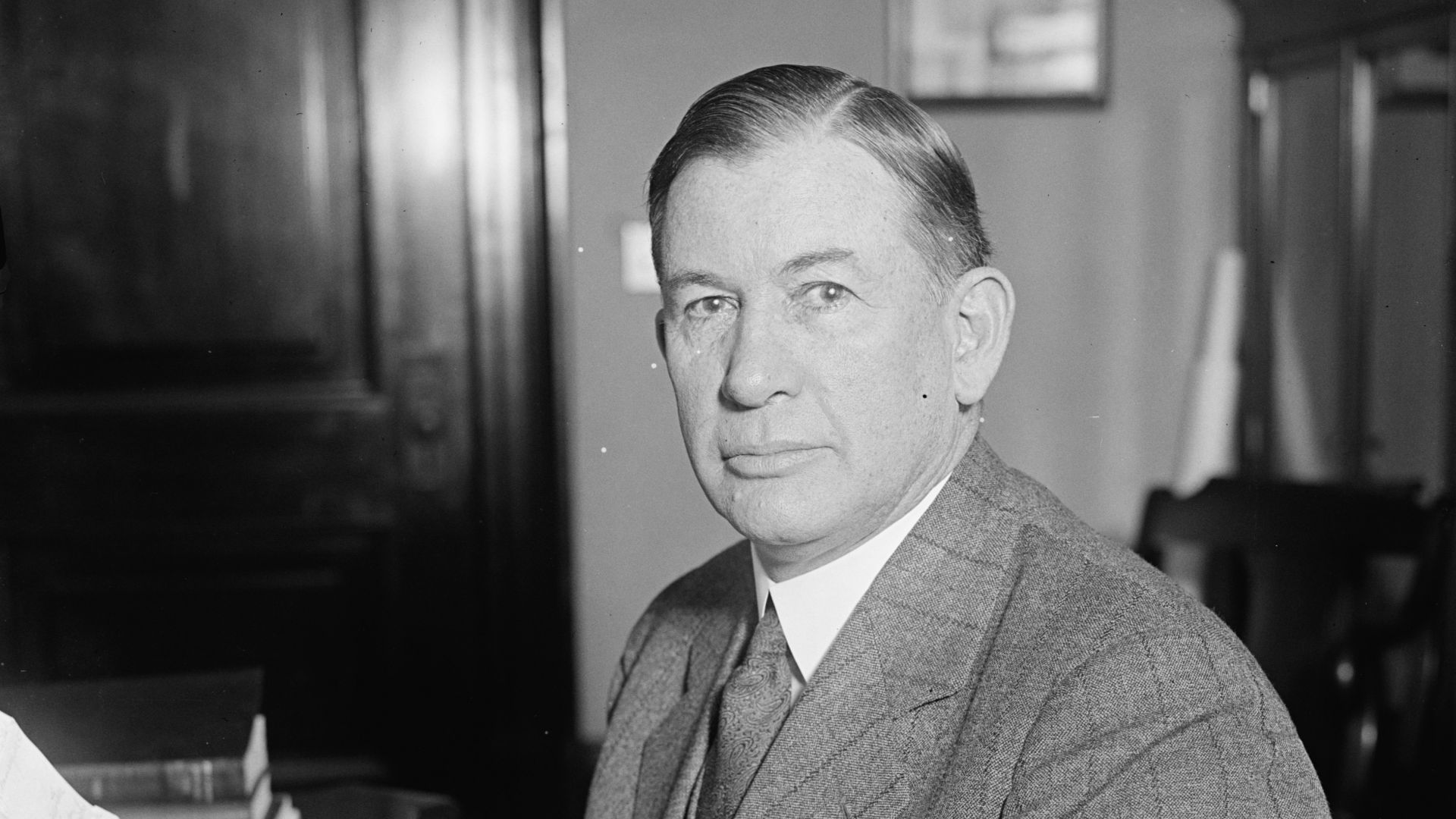 File:Senator Alben W. Barkley, seated at desk LCCN2016820089.jpg