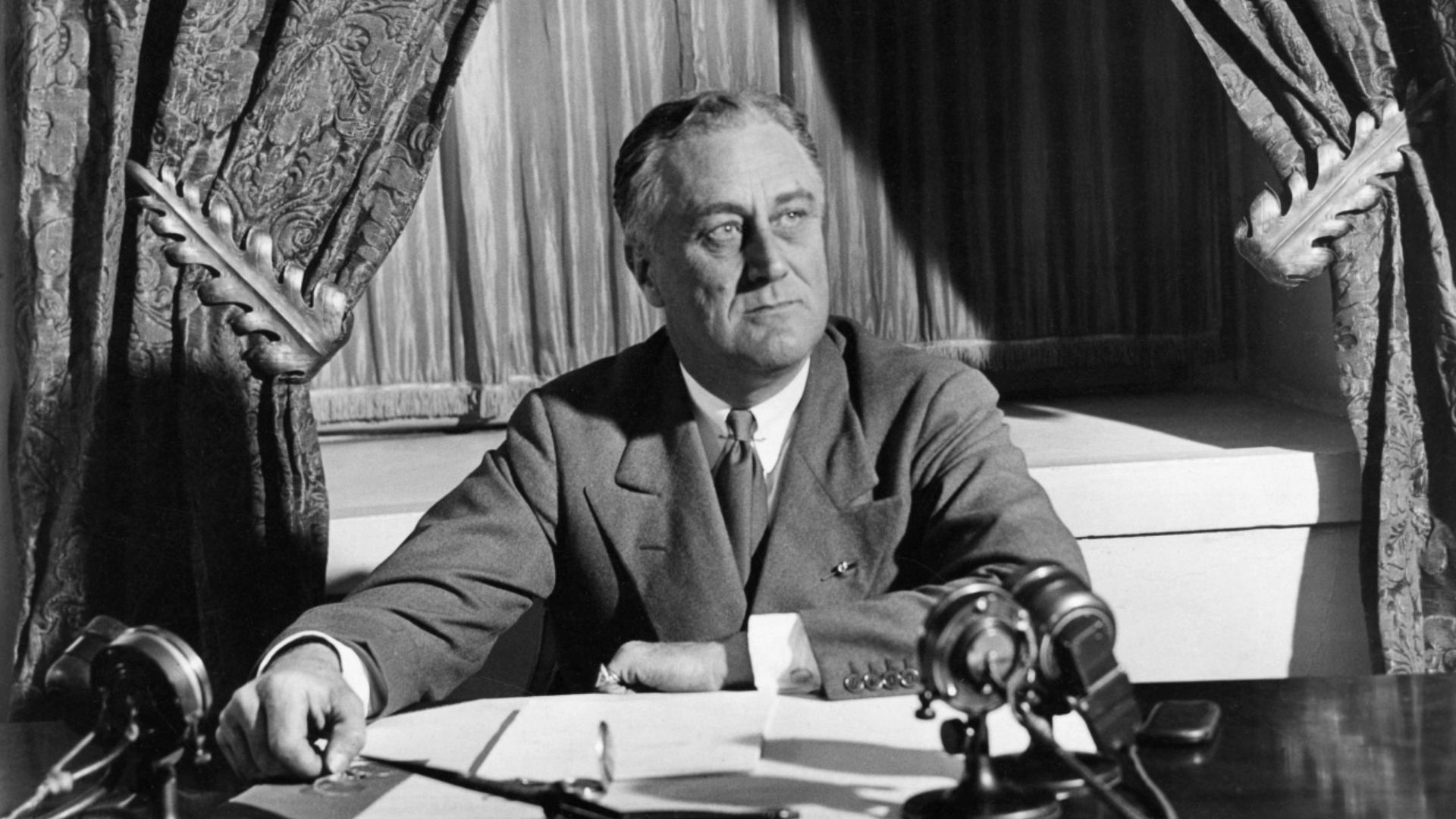 File:FDR-March-12-1933.jpg