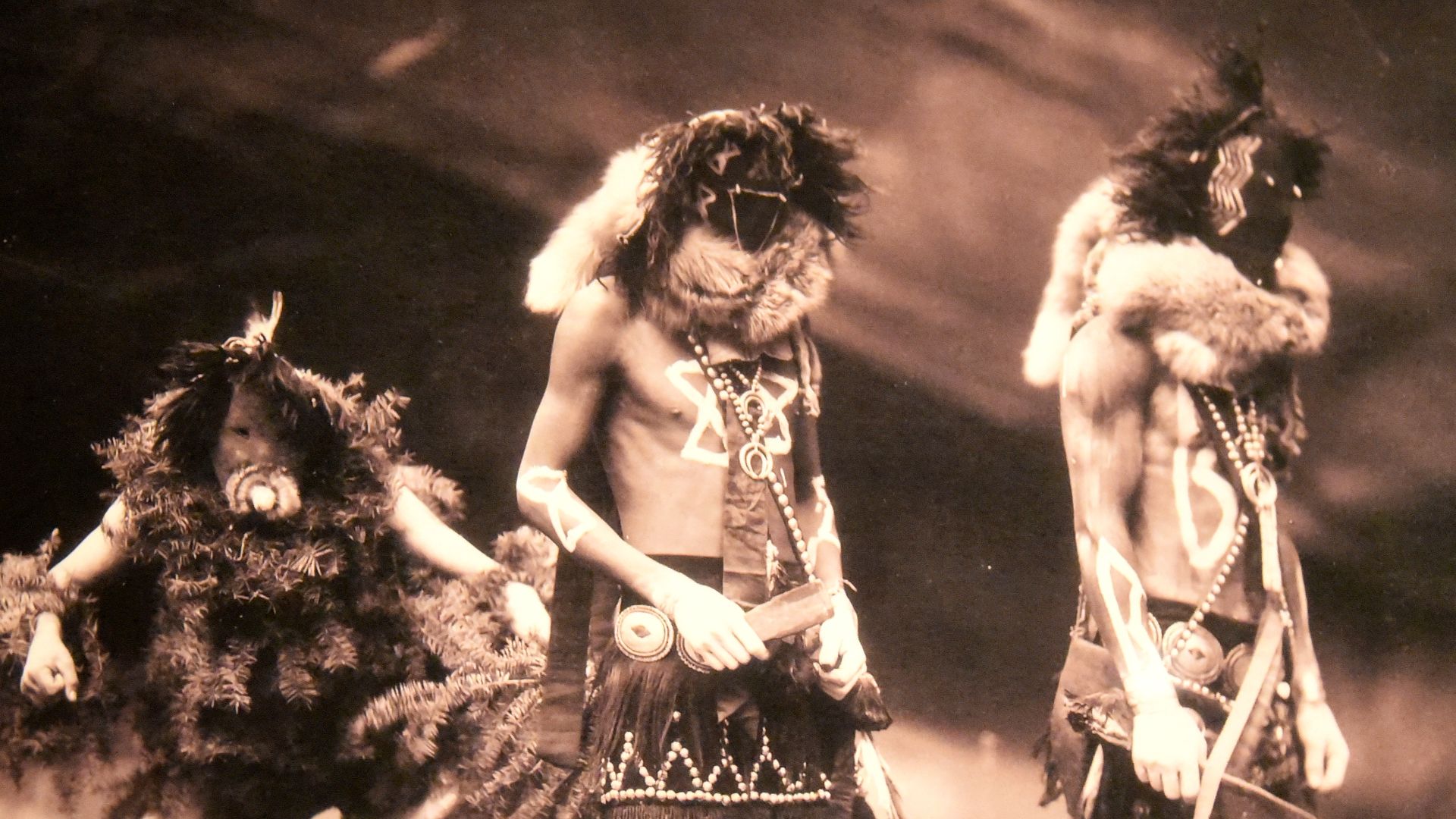 File:Navajo Yebichai (Yei Bi Chei) dancers. Edward S. Curtis. USA, 1900. The Wellcome Collection, London.jpg