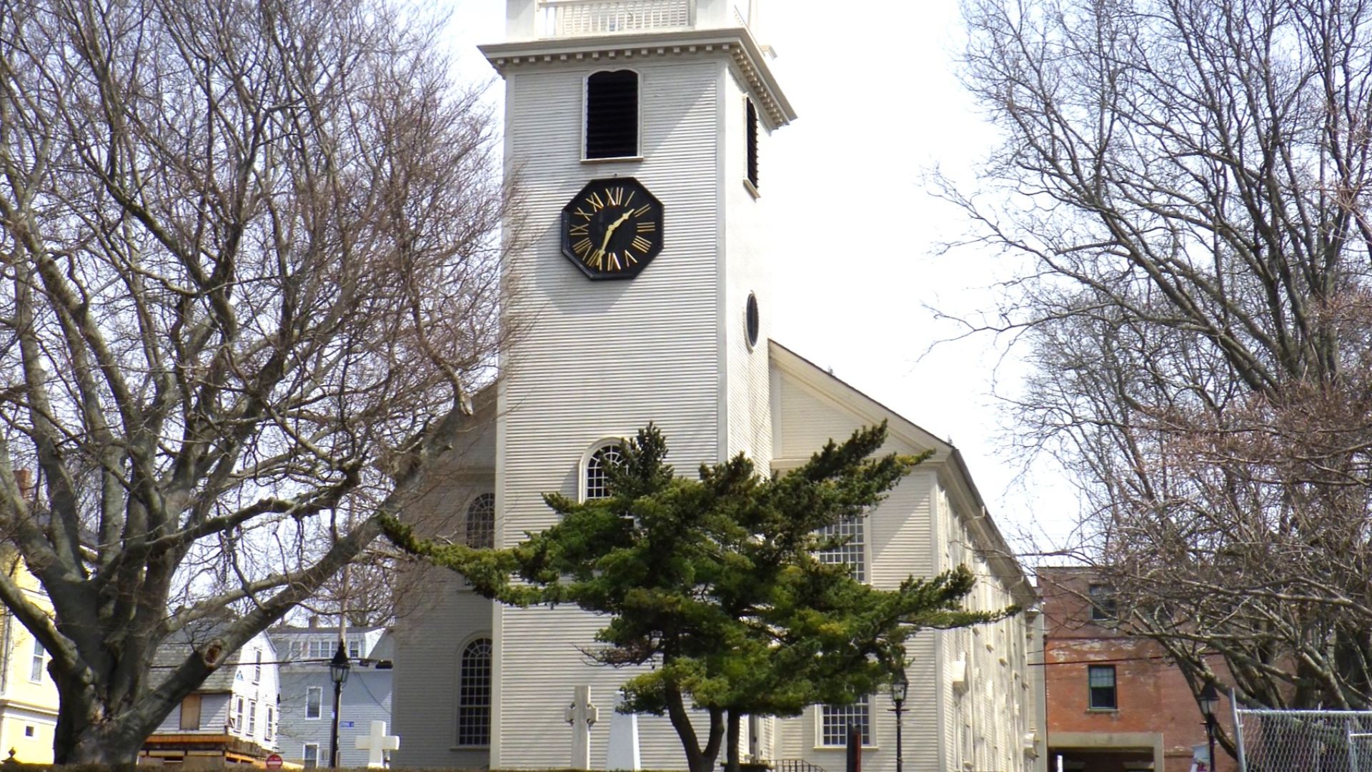 File:Georgian - Newport, RI - Trinity Church (2).jpg
