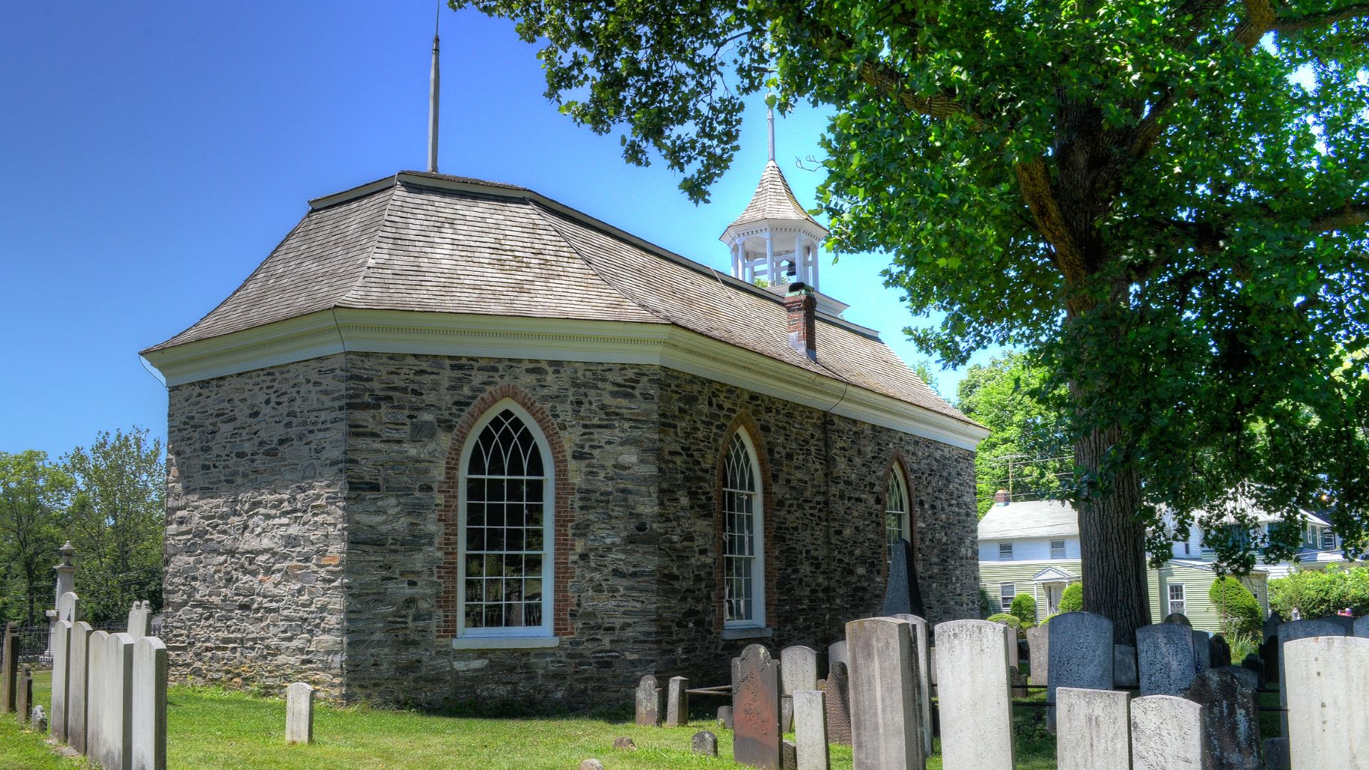 File:Sleepy Hollow Church Rear HDR.jpg