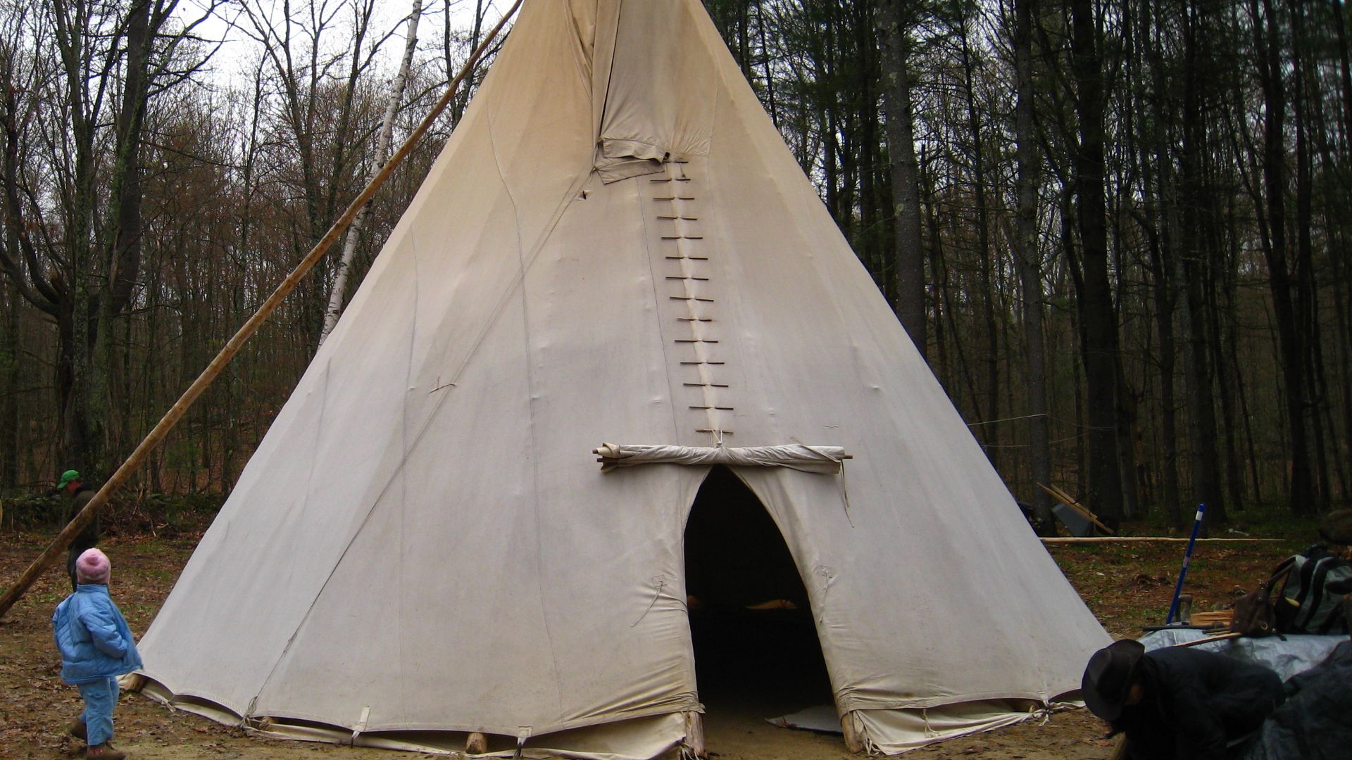 File:Peyote ceremony tipi.jpg