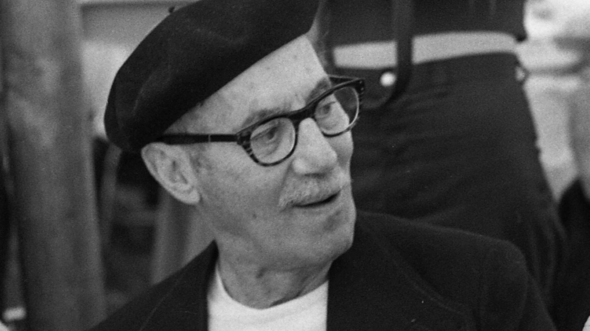 File:Groucho Marx and Alice Cooper at Rancho Mission Viejo, 1974 (25770467042).jpg