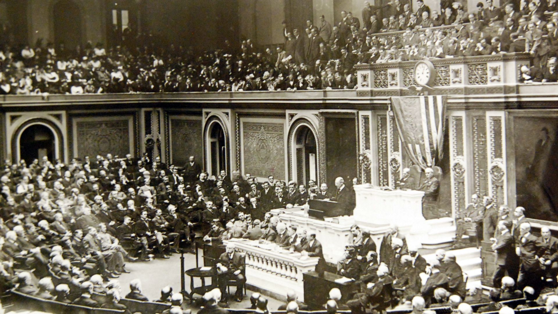 File:President Wilson delivers message to U.S. Congress about the German U-boat war, 1916 (36292070663).jpg