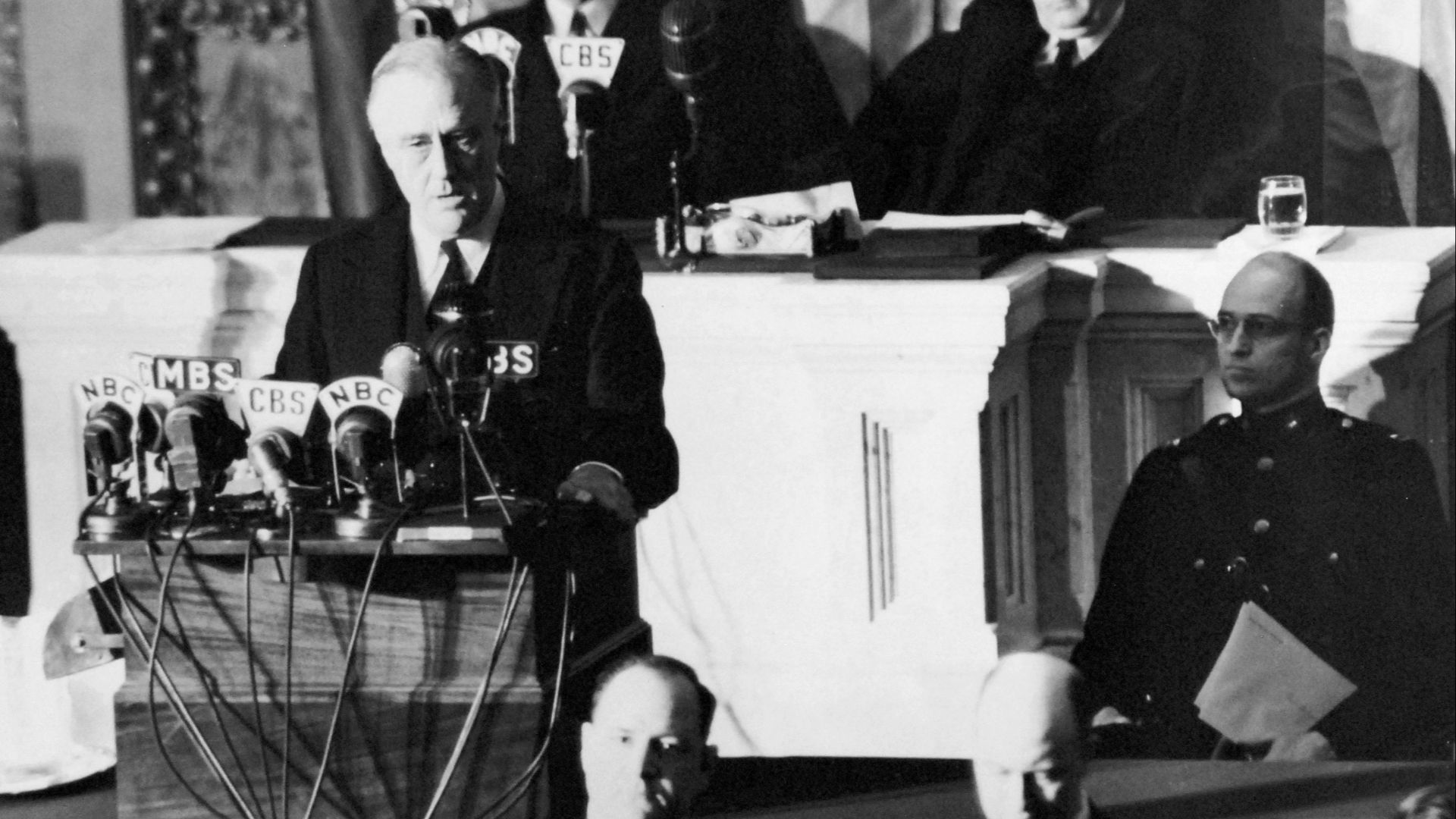 File:Fdr delivers speech.jpg