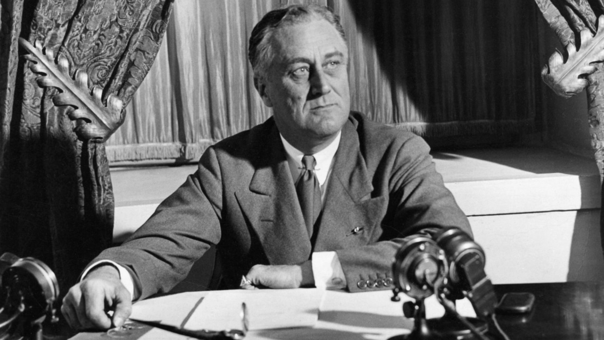 File:FDR-March-12-1933.jpg