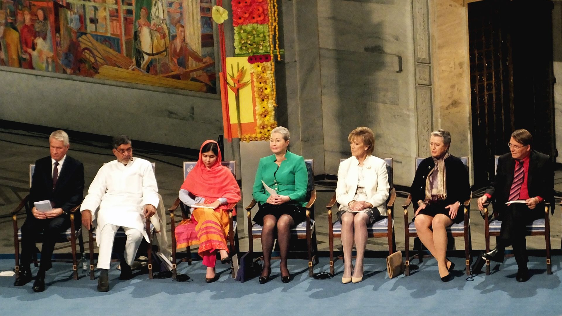 File:Malala Yousafzai and Kaliash Satyarthi at the Nobel Peace Prize ceremony.jpg