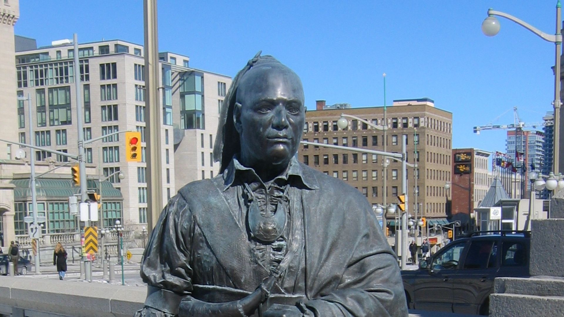 File:Thayendanegea (Joseph Brant) statue.jpg