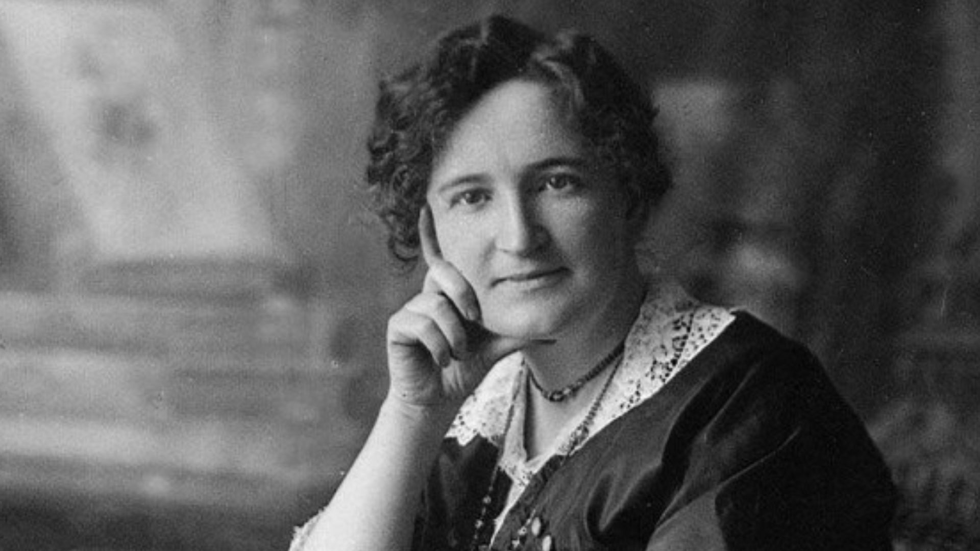 File:Nellie McClung.jpg