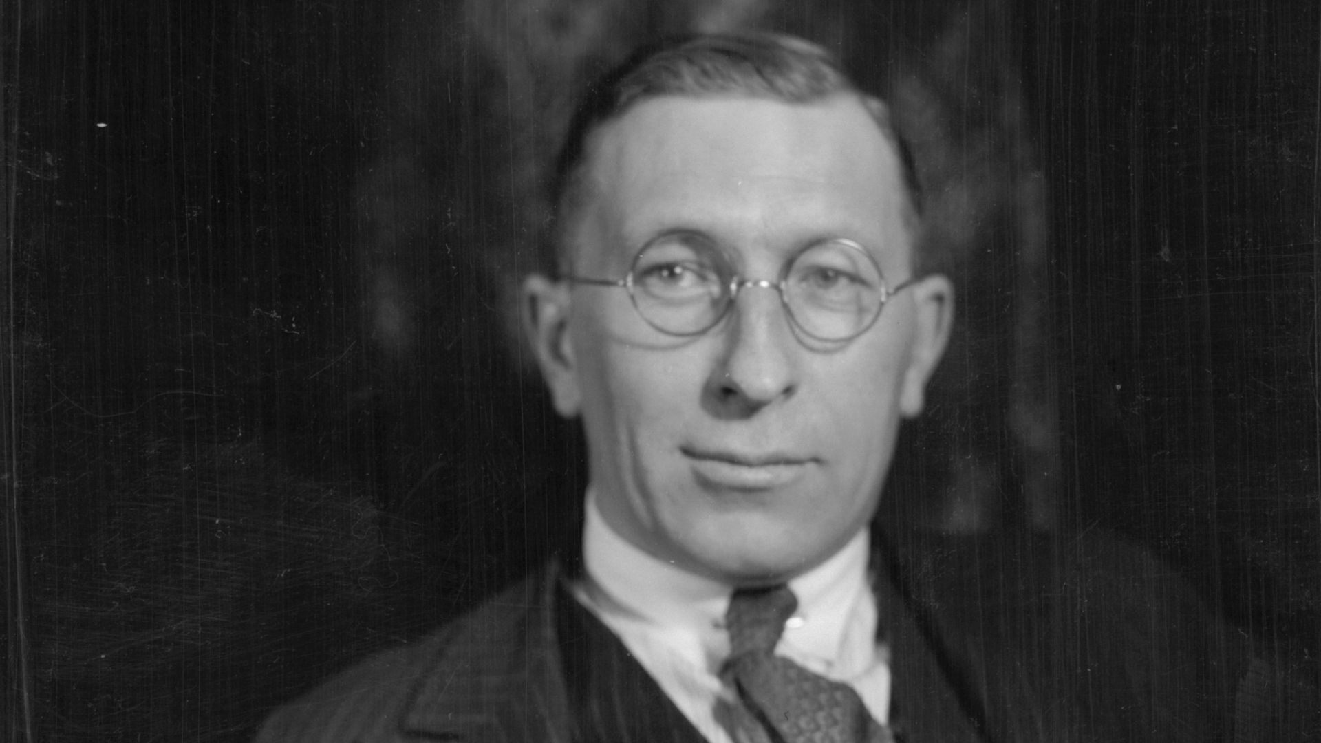 File:Dr. Frederick G. Banting (I0023689).jpg