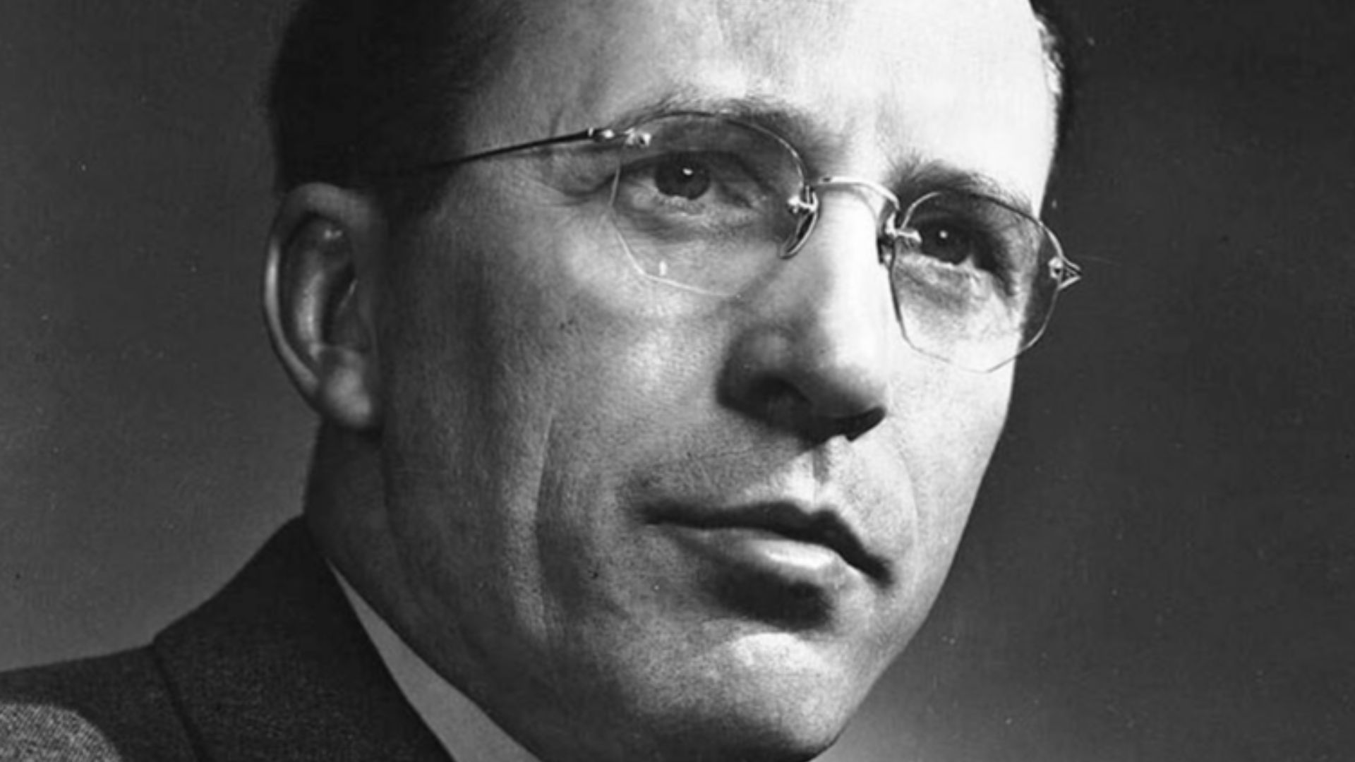 File:Premier Tommy Douglas (F1257 s1057 it2743).jpg