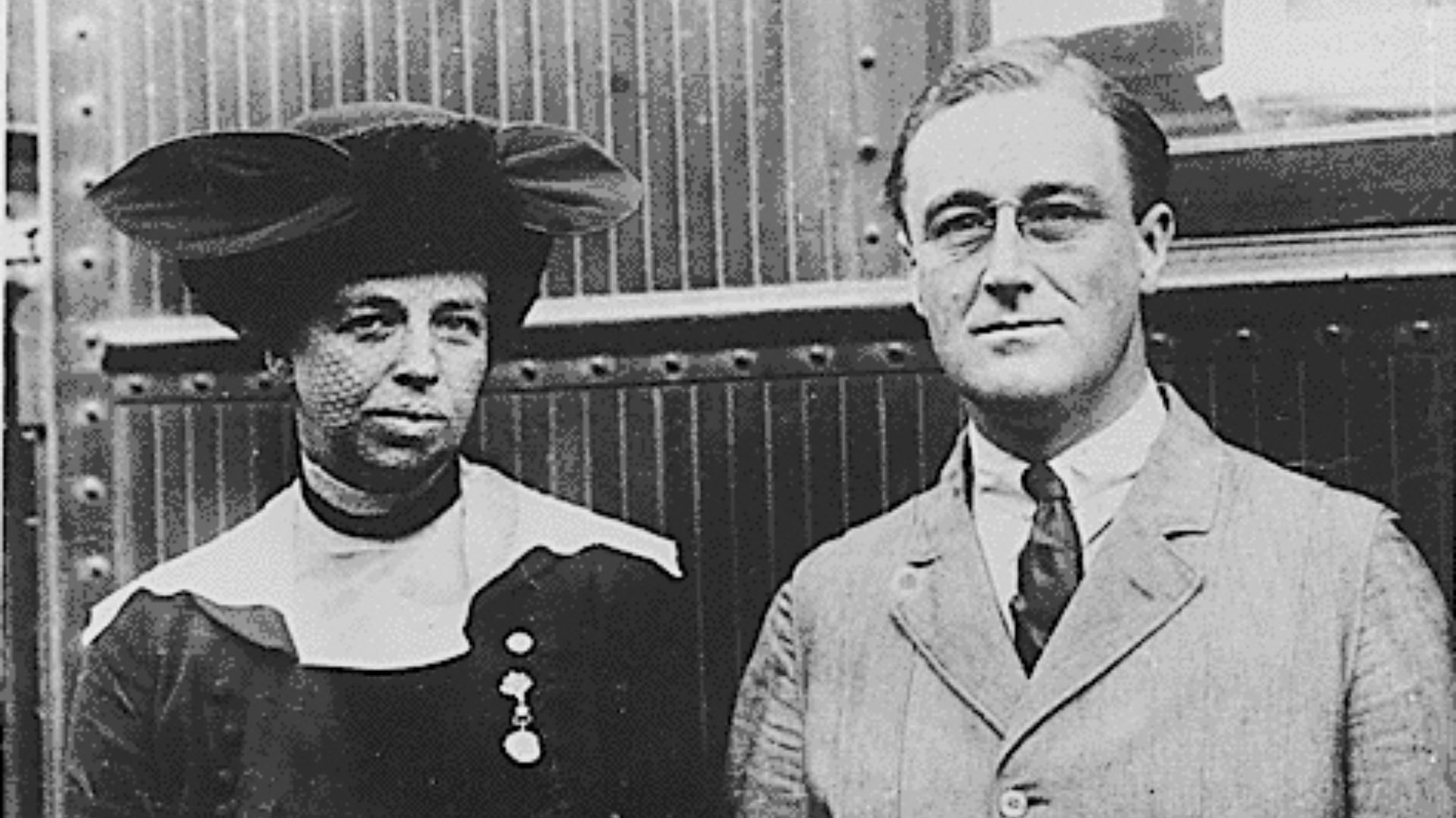 File:Franklin D Roosevelt and Eleanor Roosevelt 1920.jpg