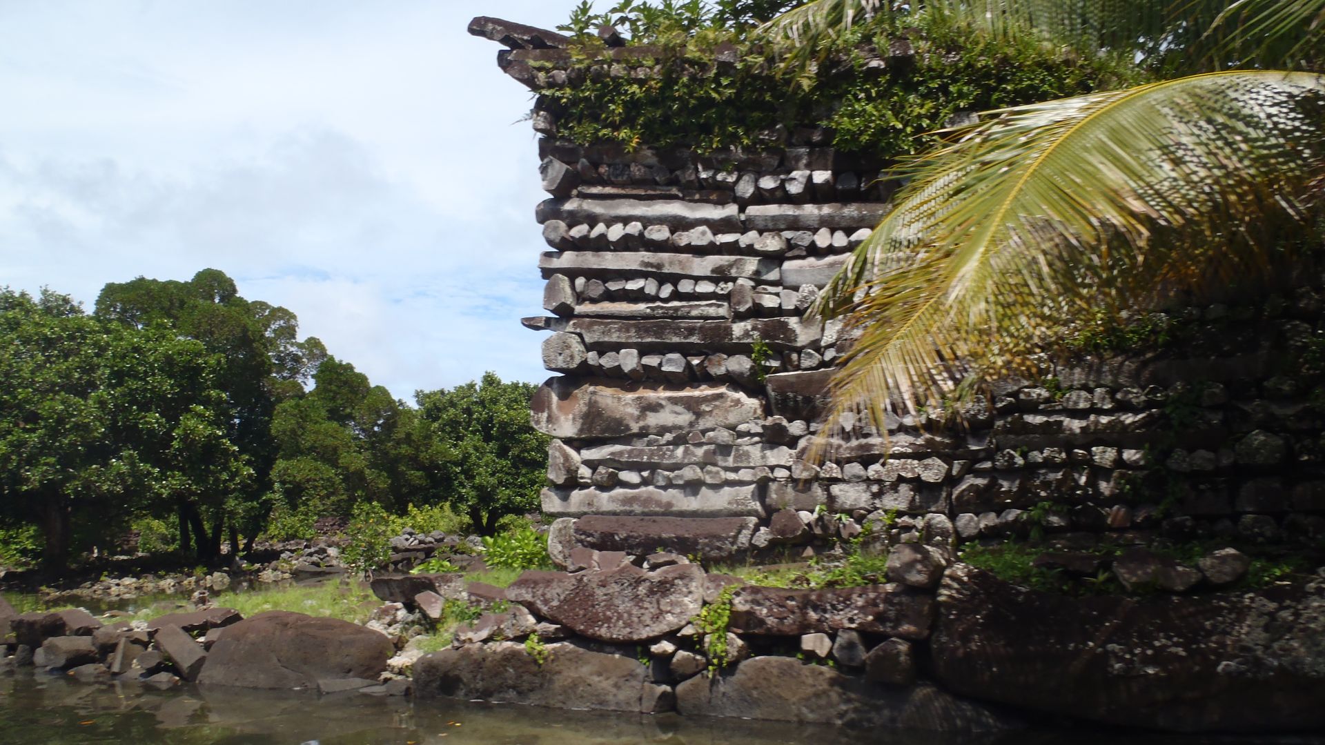 File:Nan Madol megalithic site, Pohnpei (Federated States of Micronesia) 4.jpg