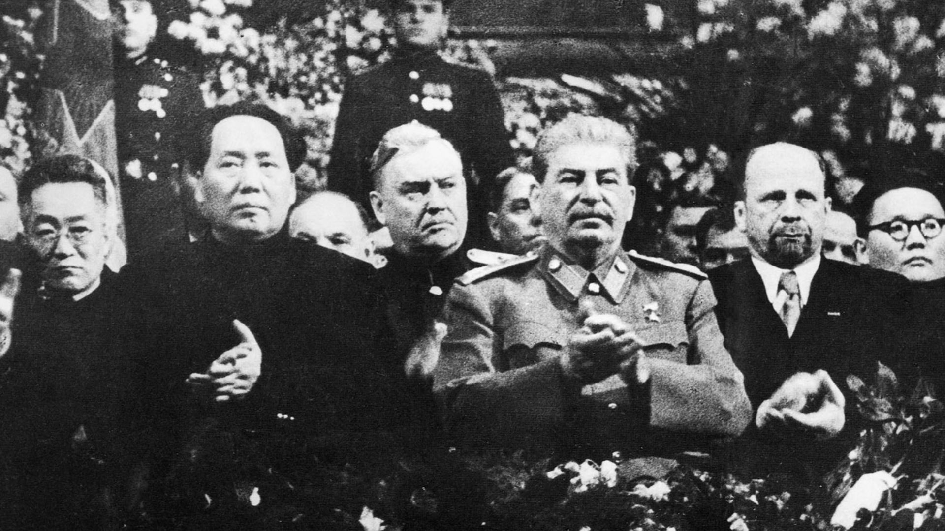 File:Mao, Bulganin, Stalin, Ulbricht Tsedenbal.jpeg