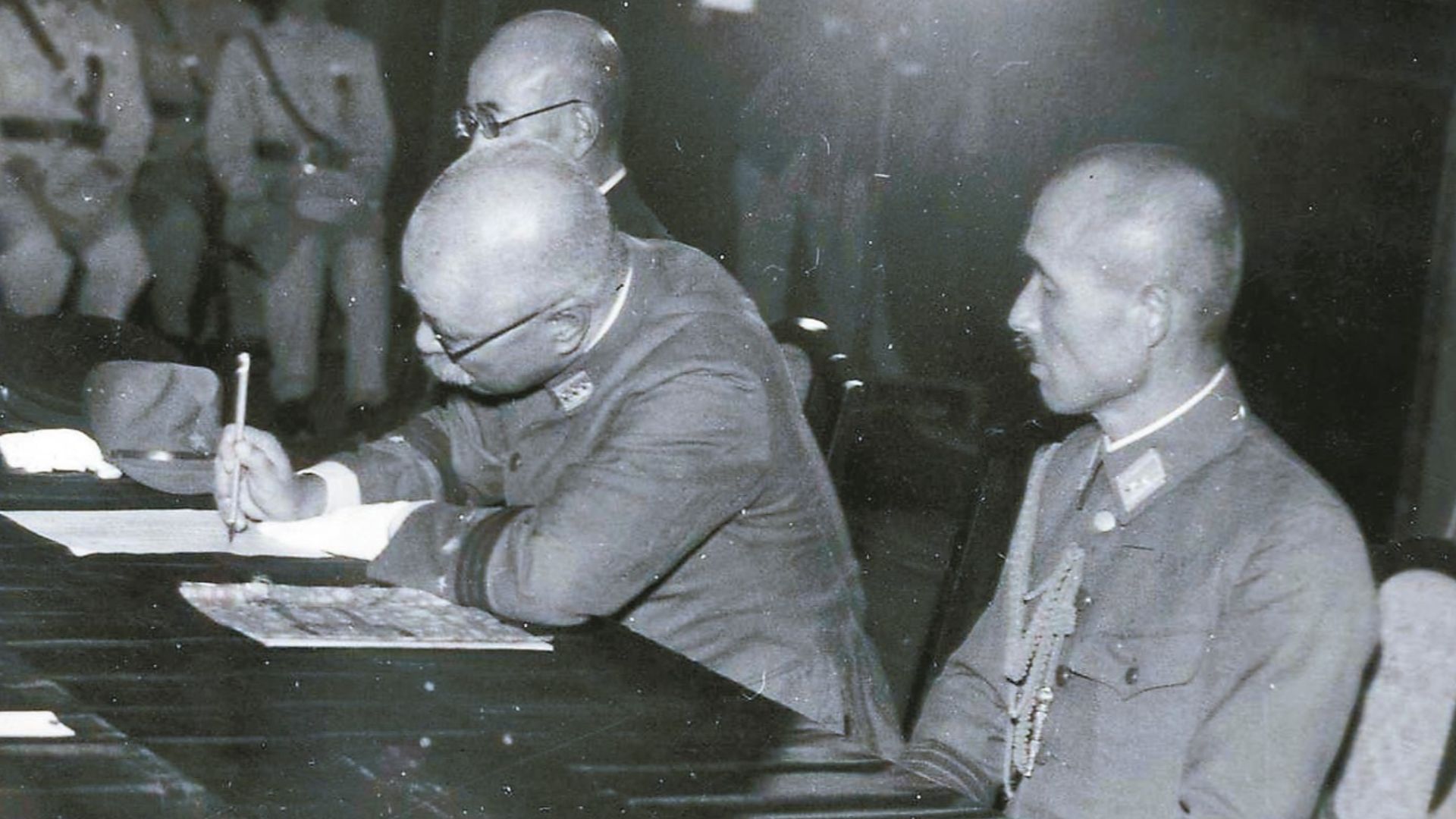 File:Surrender Japan US China 08.jpg