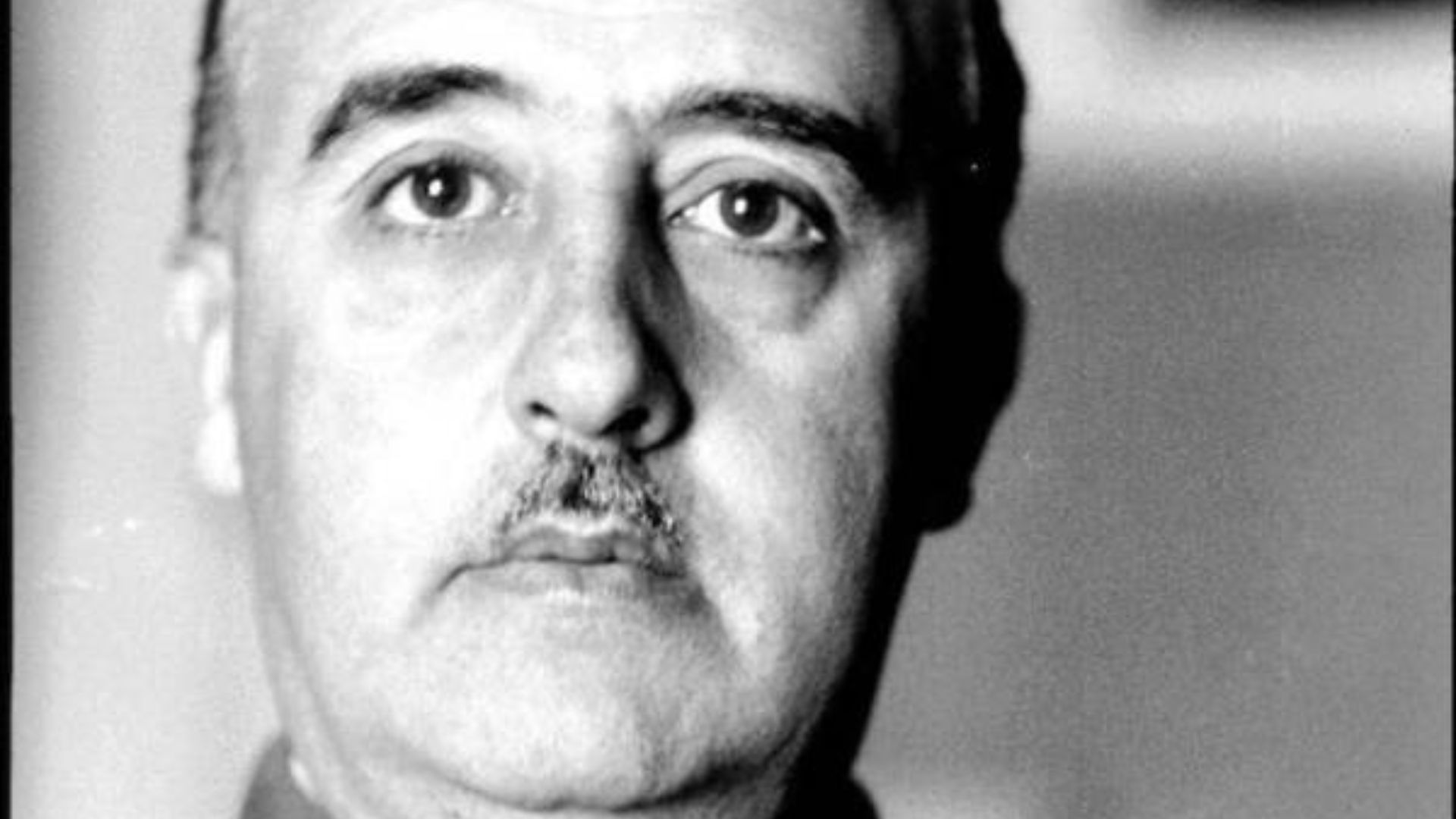 File:Francisco Franco circa 1939.jpg