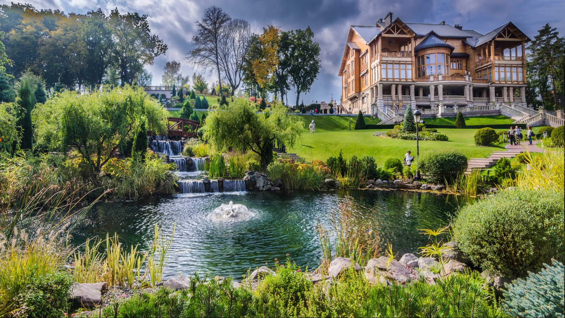 File:Mezhyhirya Residence (85184875).jpeg