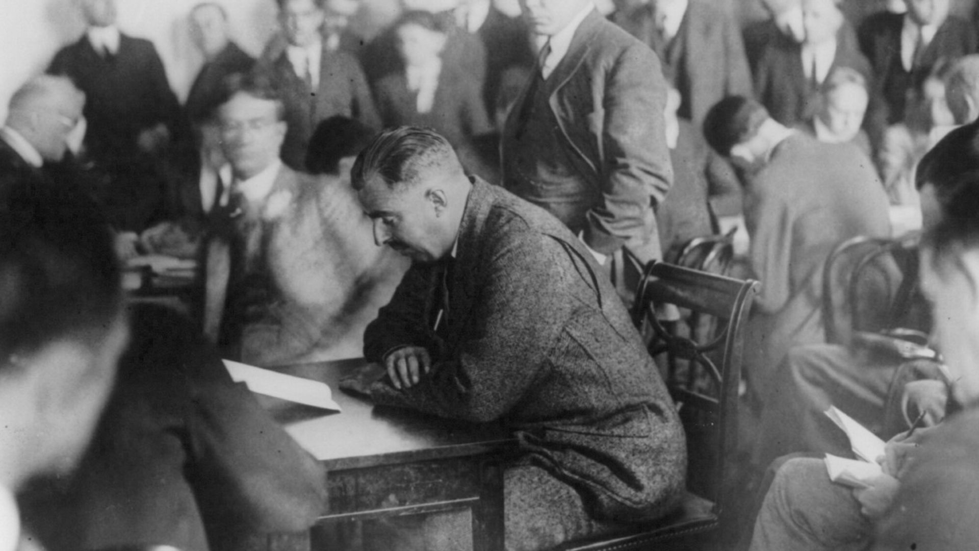 File:Edward B. McLean before Senate committee investigating naval oil leases LCCN2005680254.jpg