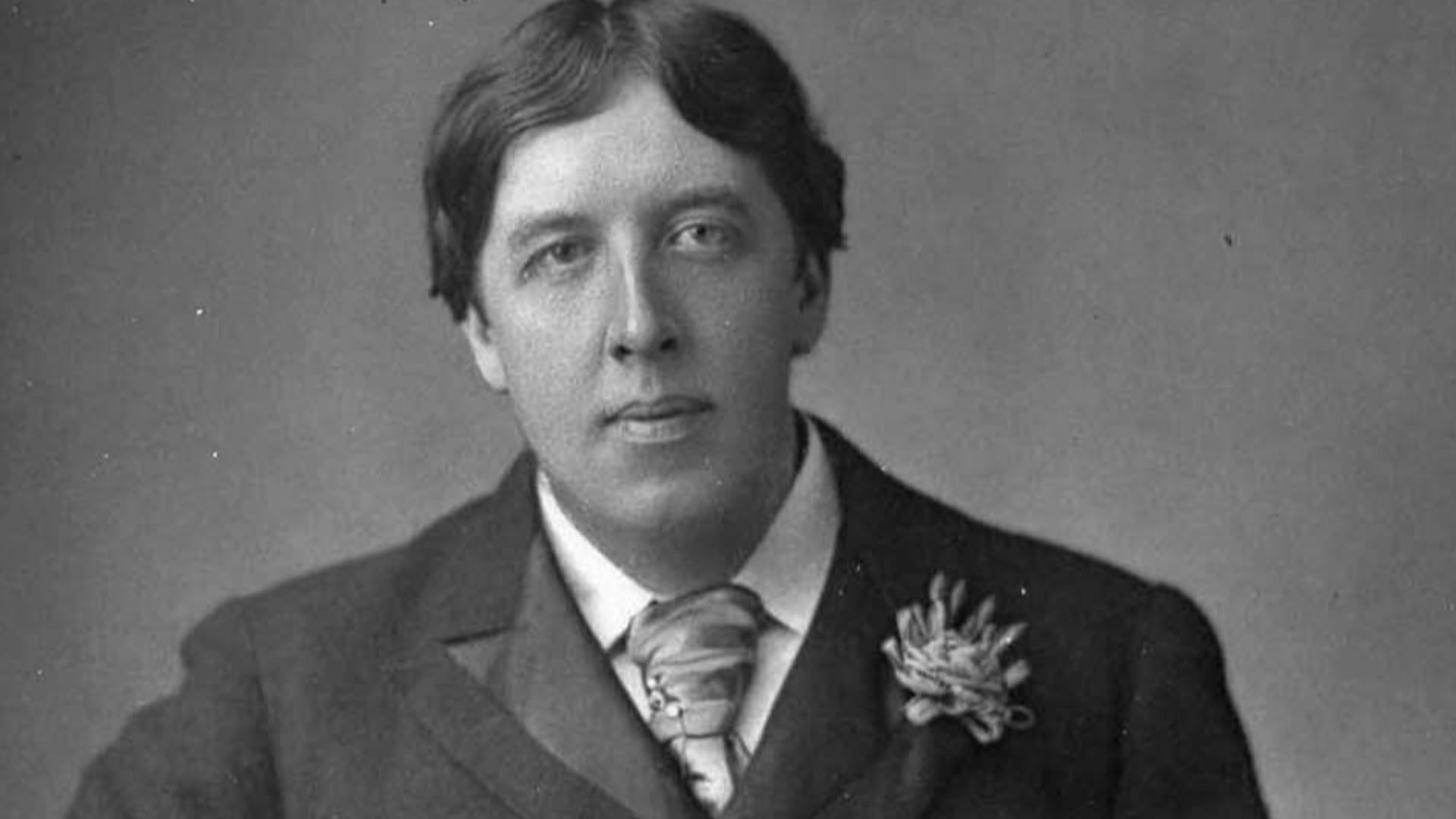 File:Oscar Wilde (1854-1900) 1889, May 23. Picture by W. and D. Downey.jpg