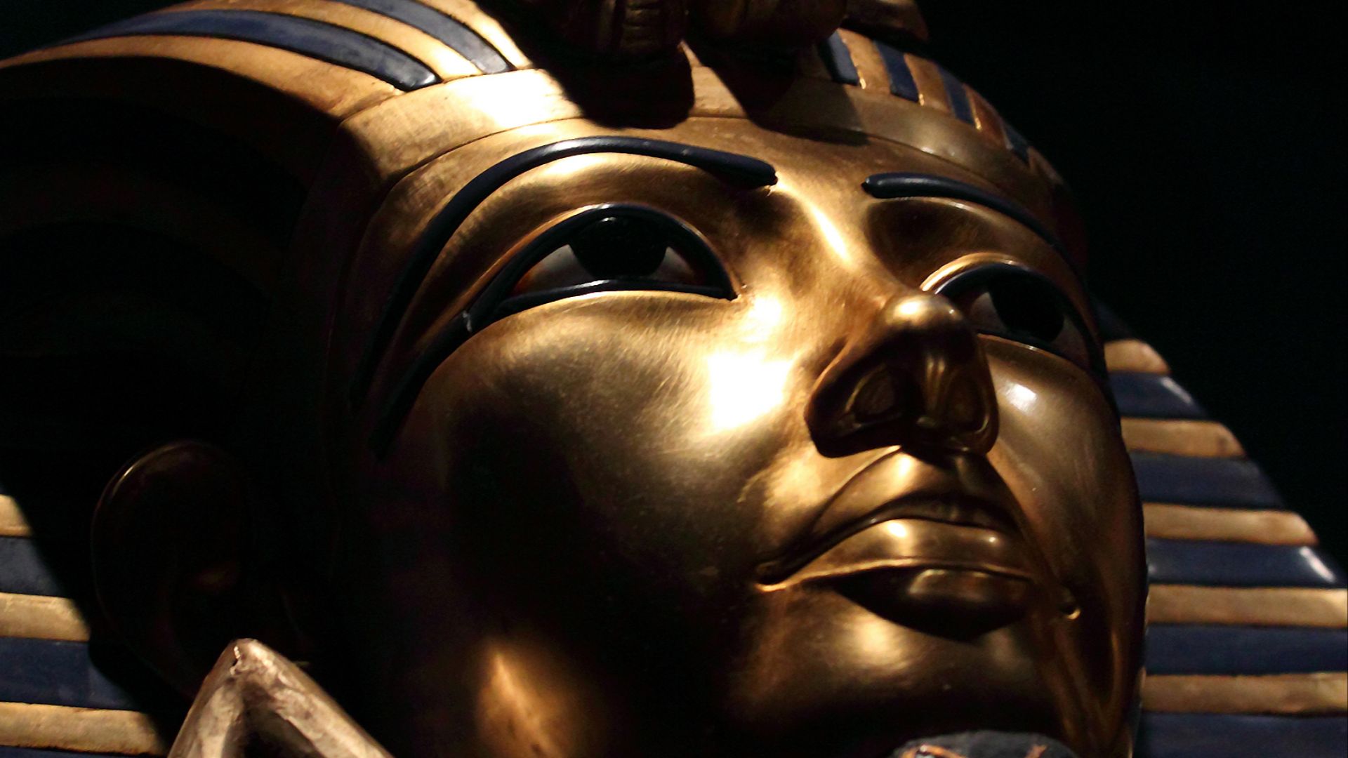 File:Tut mummy case portrait smaller.jpg