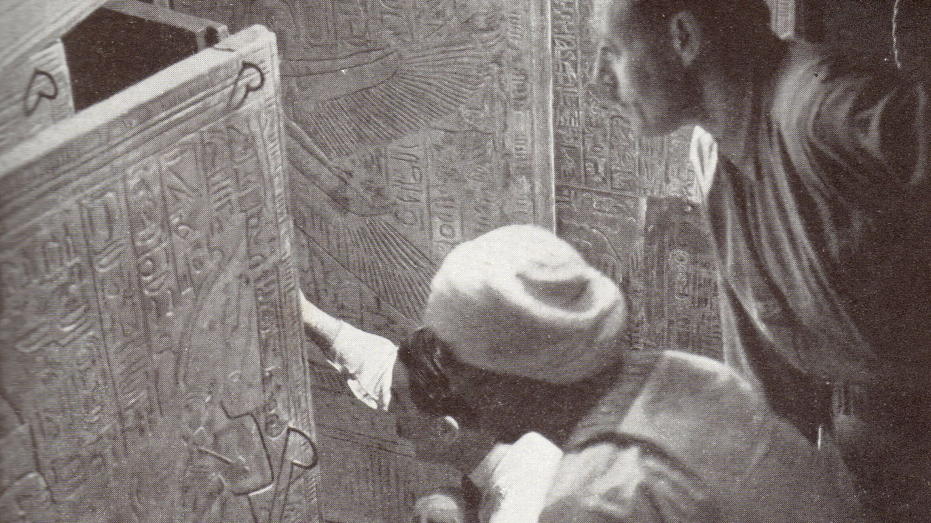 File:The Moment Carter Opens the Shrine.jpg