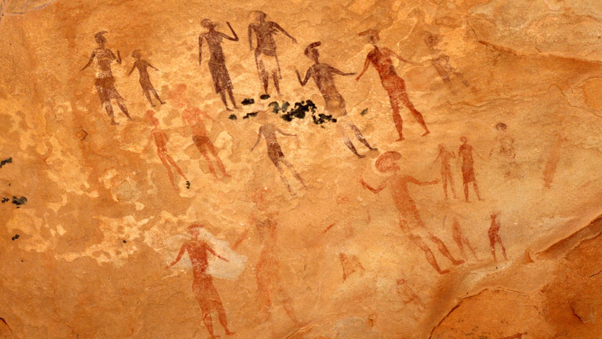 File:Tassili - whites and blacks leaving in harmony?.jpg