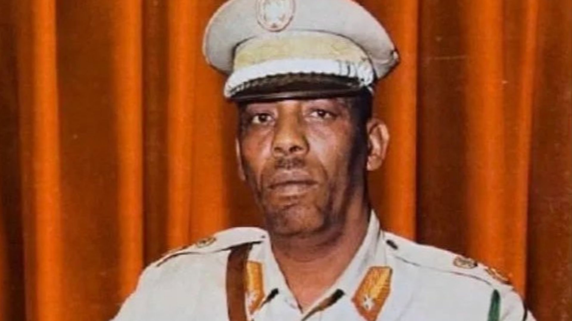 File:Mohamed Siad Barre 1970 portrait.jpg