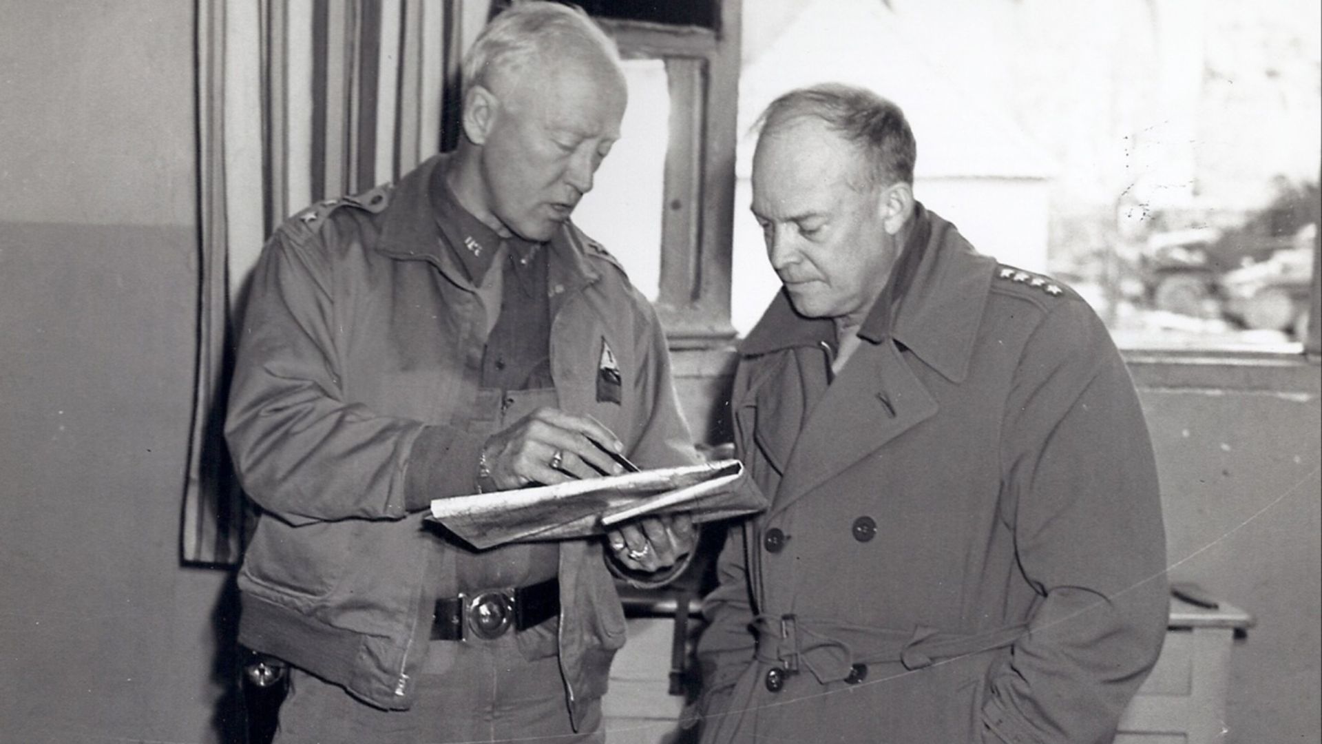 File:Patton and Eisenhower in Tunisia, 1943.jpg