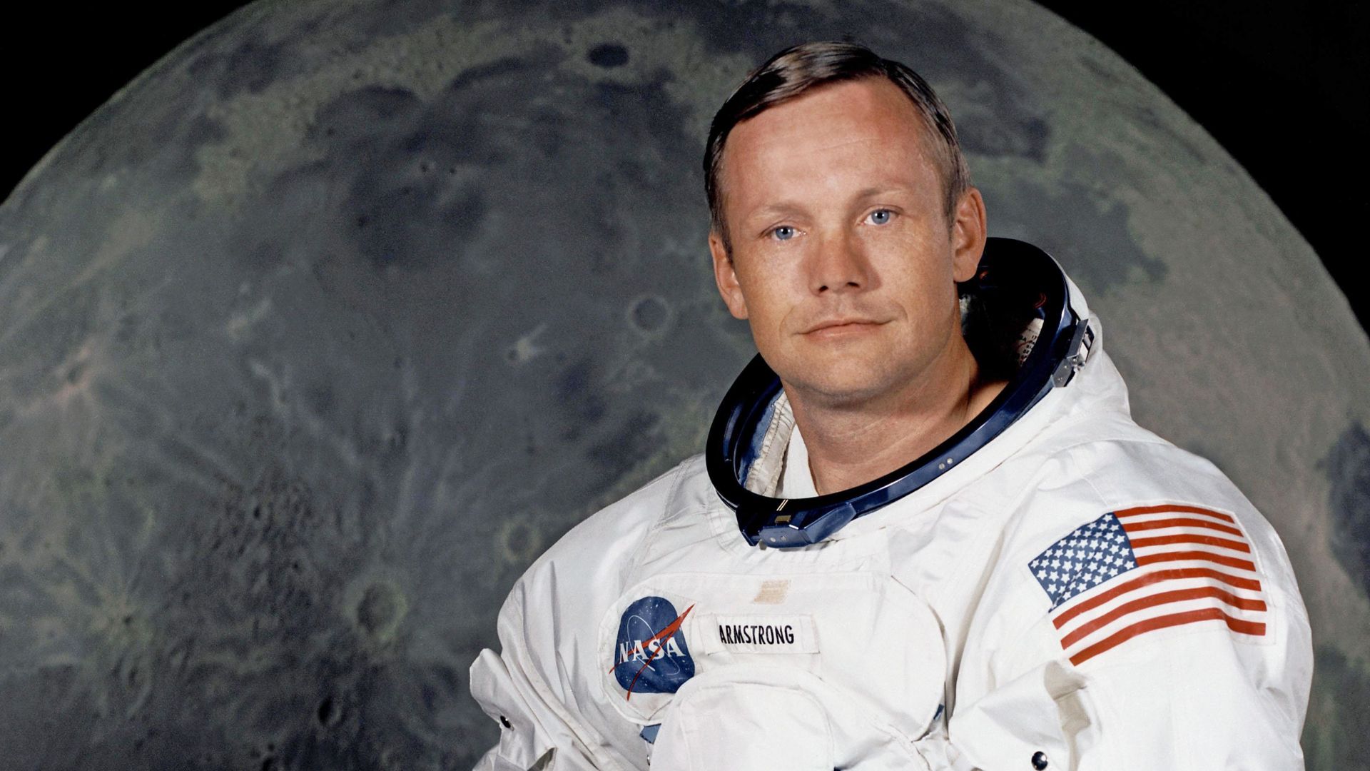 File:Neil Armstrong pose.jpg