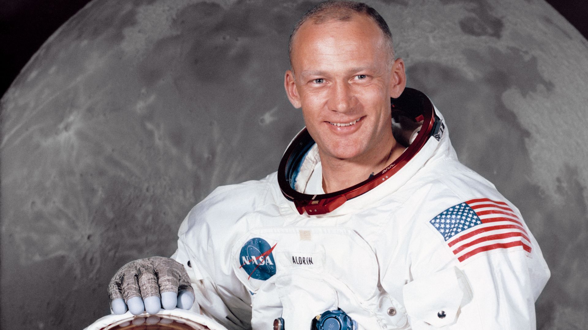 File:Buzz Aldrin.jpg