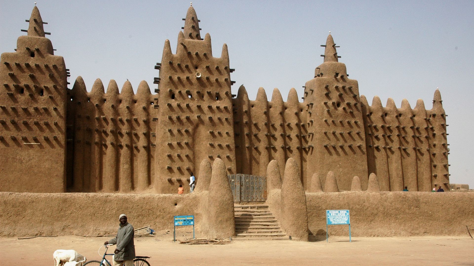File:Djenne great mud mosque.jpg