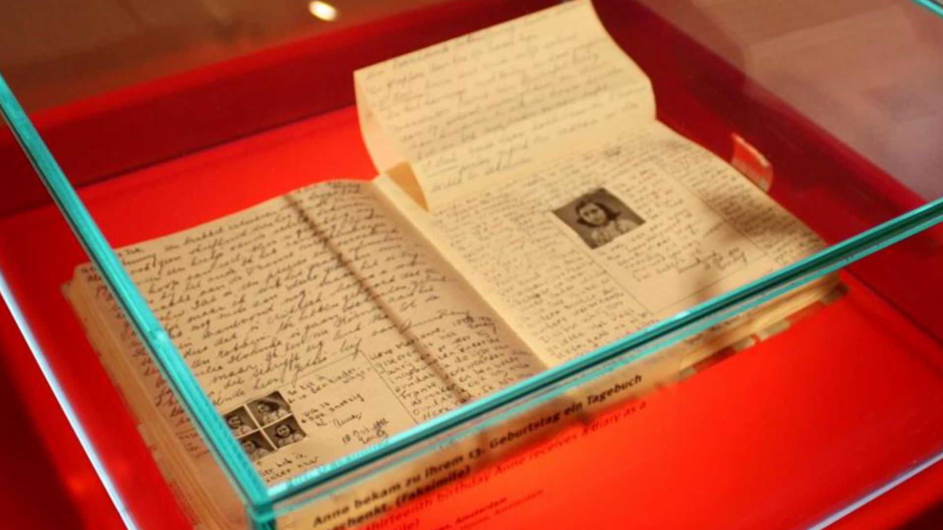 File:The Diary of a Young Girl at the Anne Frank Zentrum.jpg