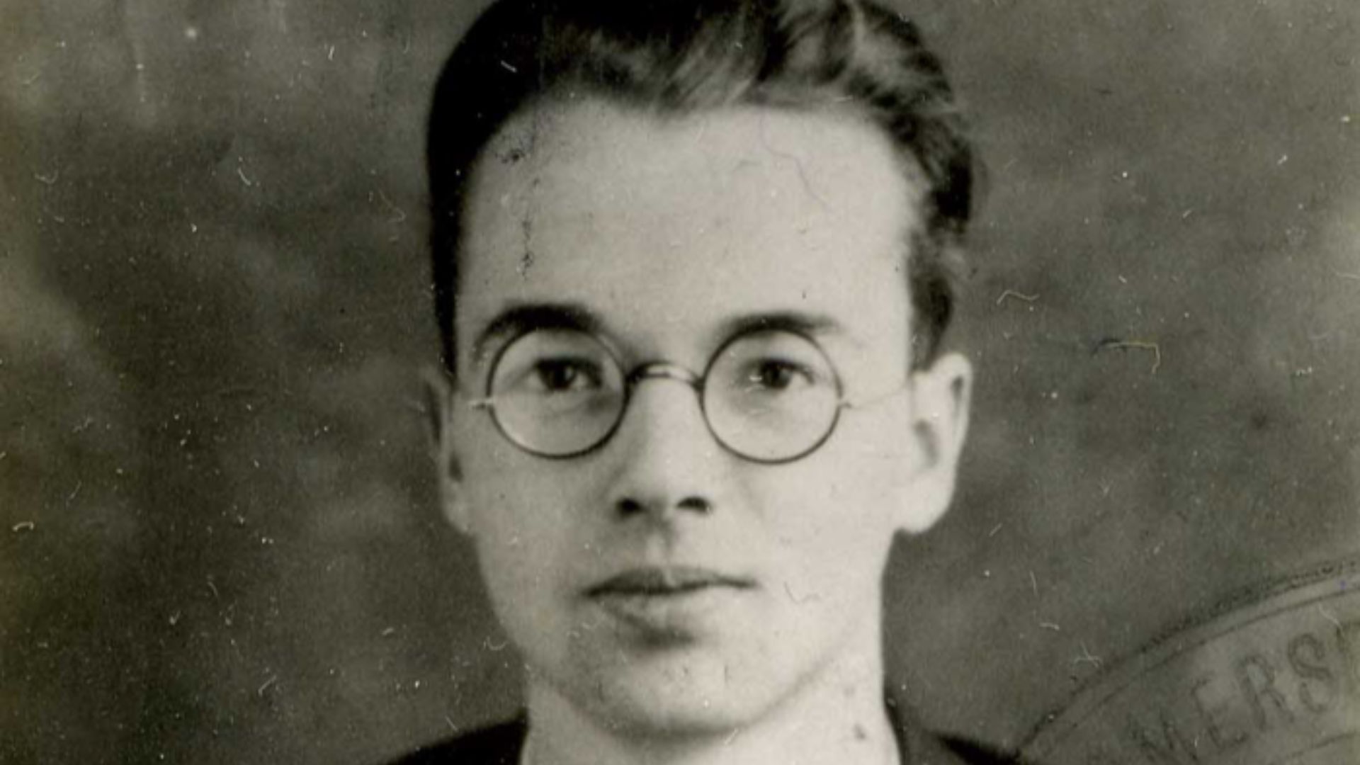 File:Klaus Fuchs - police photograph.jpg