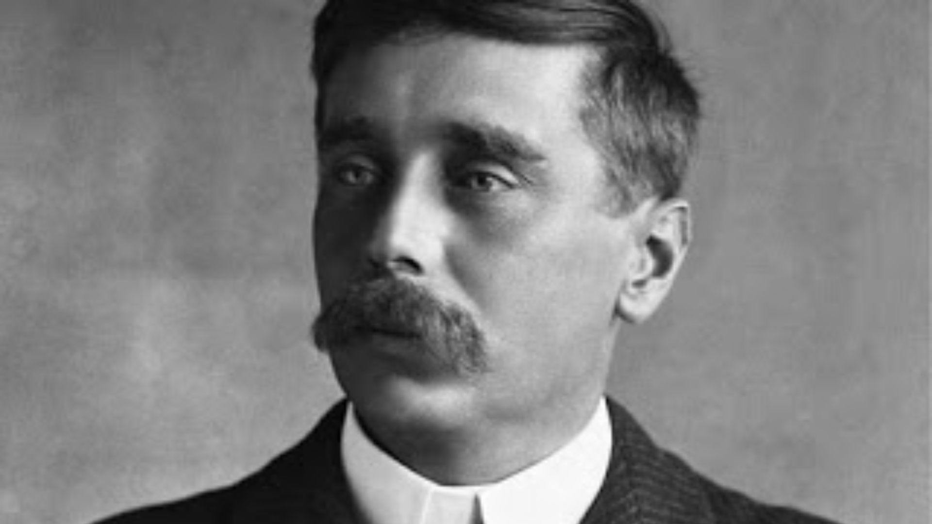 File:Herbert George Wells in giovane età.jpg